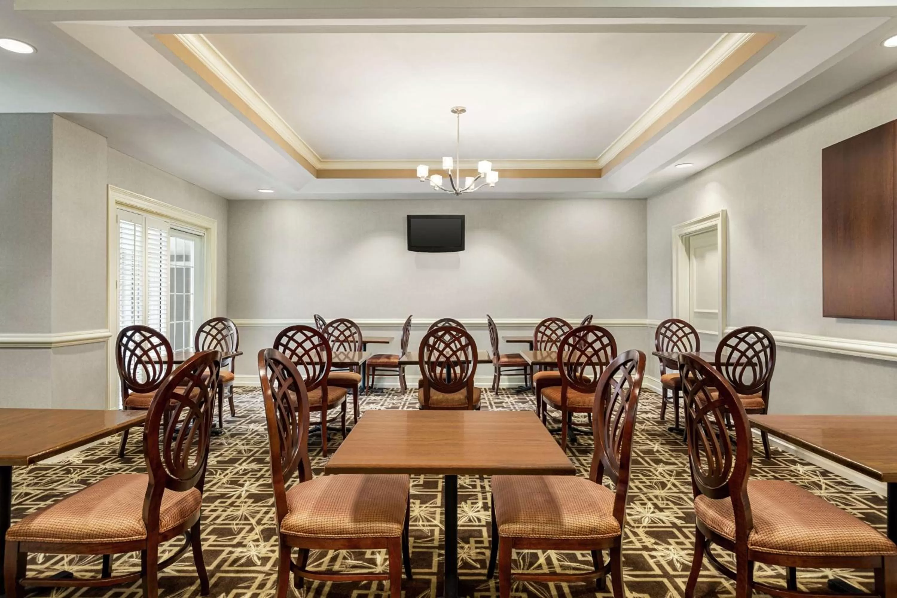 Breakfast in Hampton Inn & Suites Outer Banks/Corolla