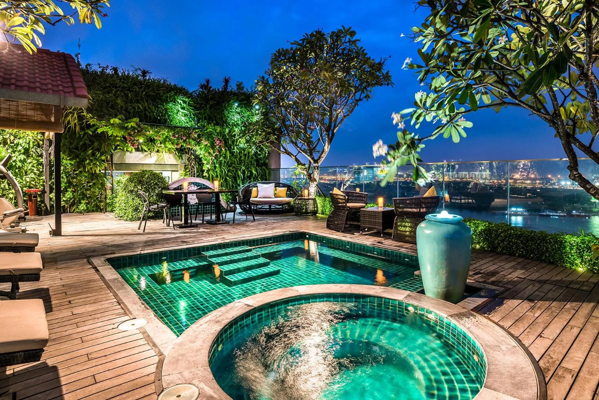 Pool view in Silverland Jolie Hotel