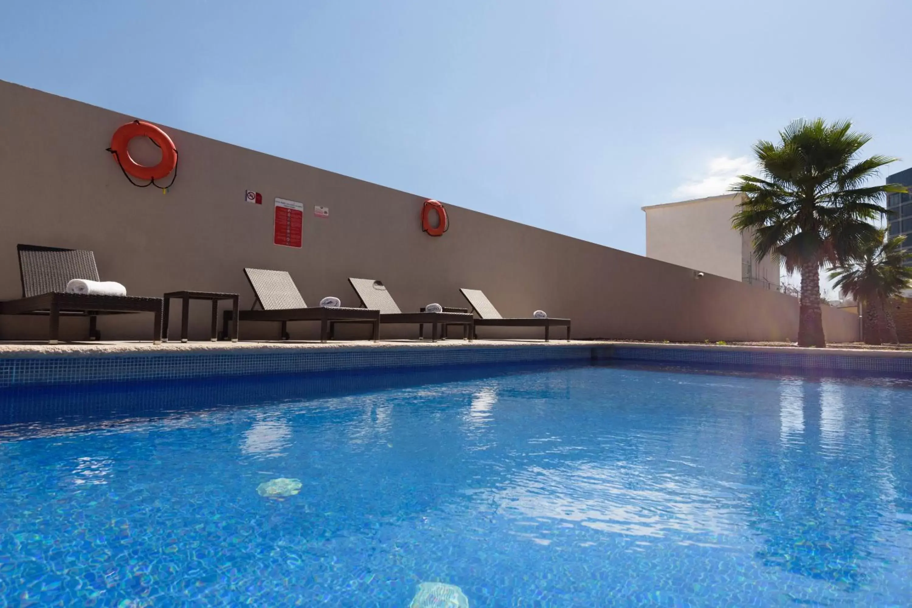 Pool view, Swimming Pool in Extended Suites Cancun Cumbres