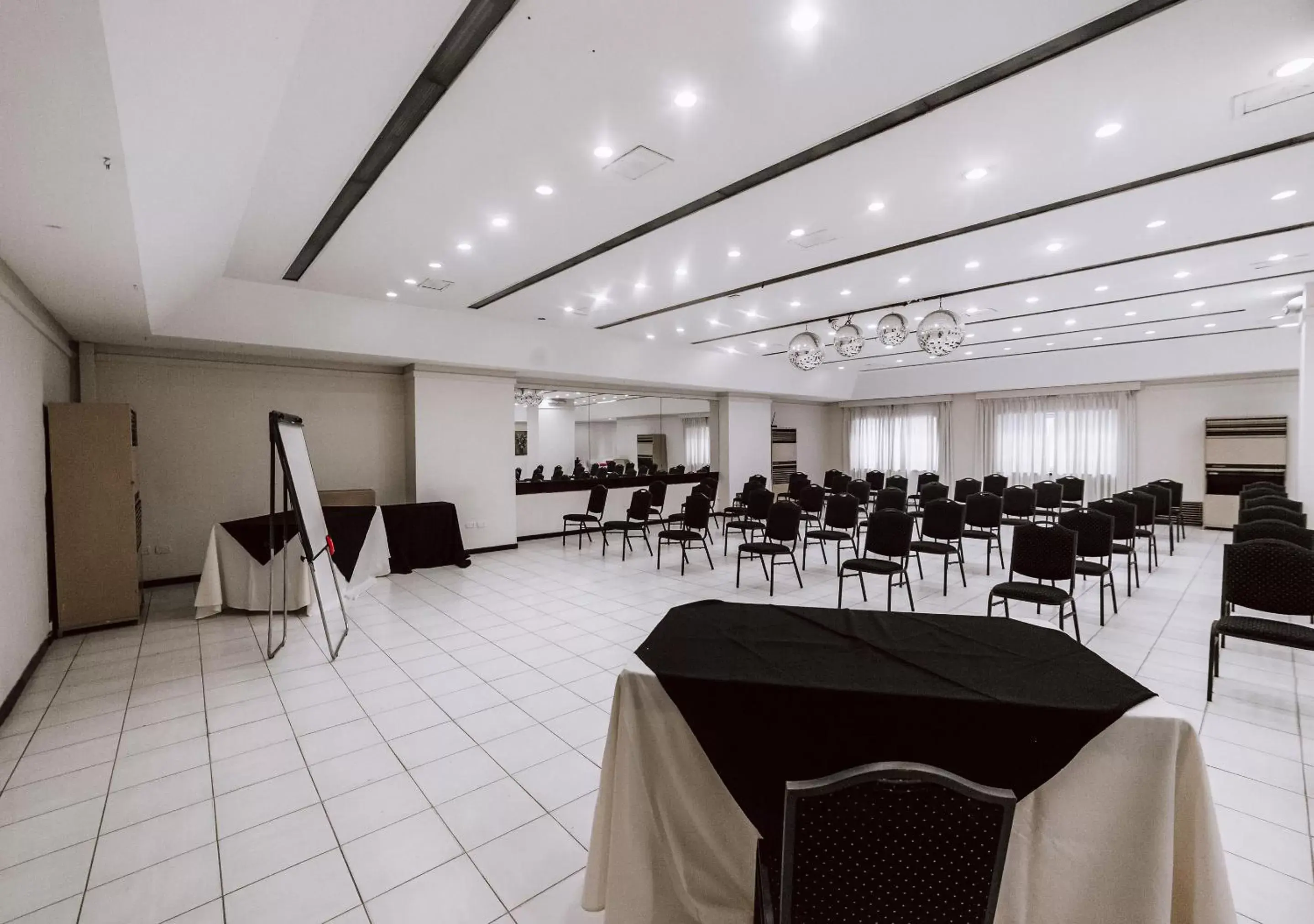 Meeting/conference room, Banquet Facilities in Hotel Carlos V