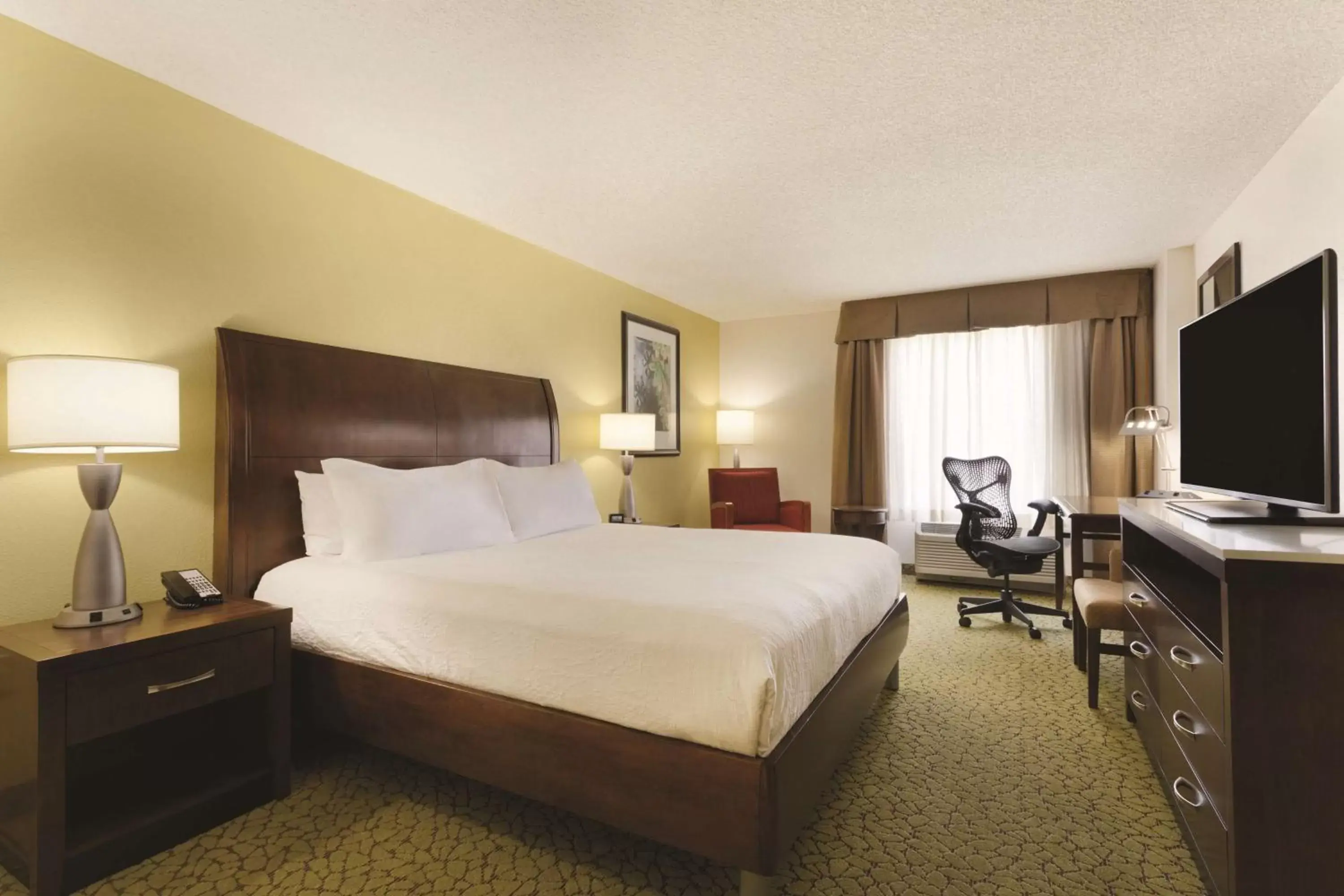 Bedroom in Hilton Garden Inn Anaheim/Garden Grove