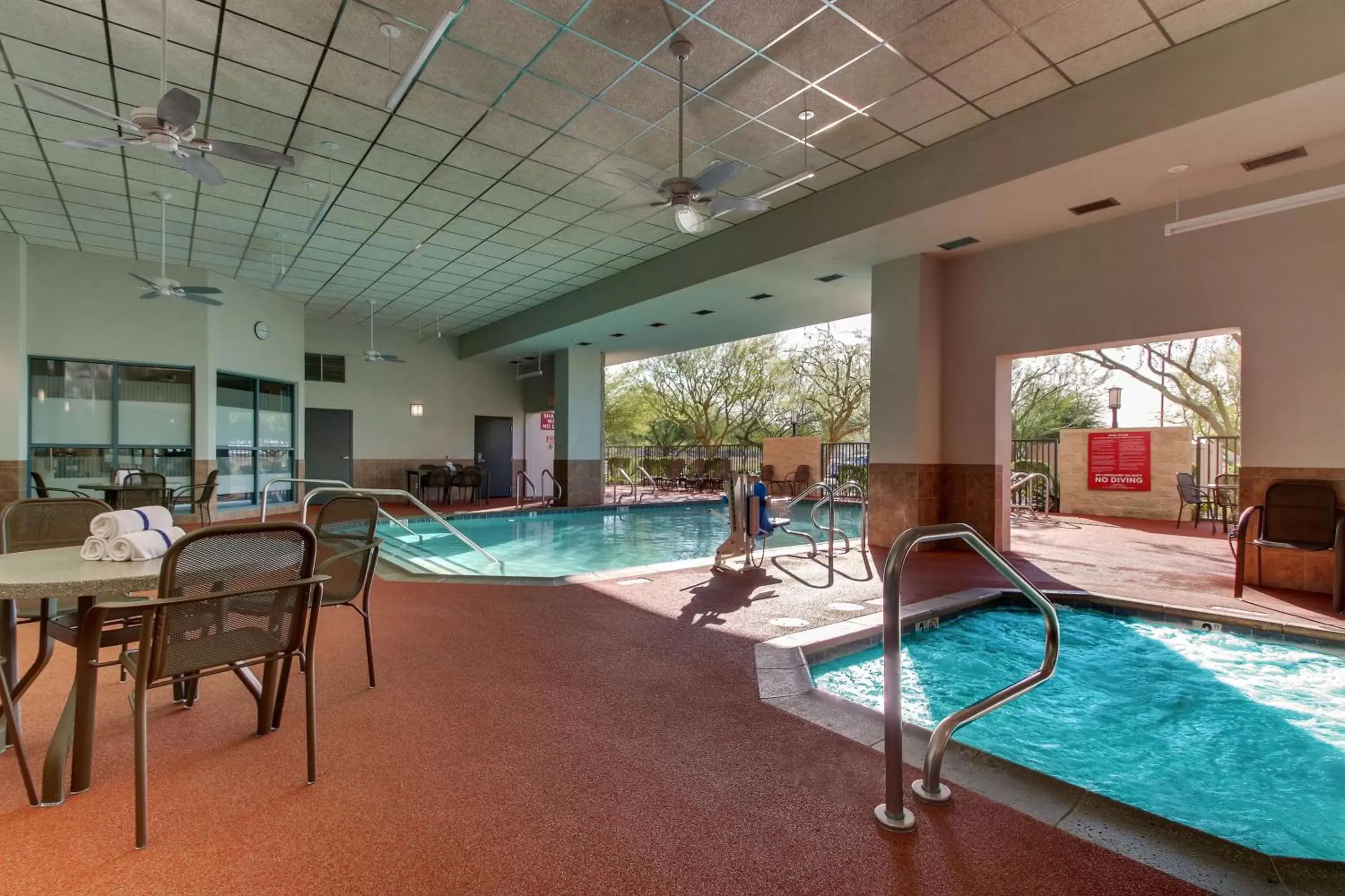 Activities, Swimming Pool in Drury Inn & Suites Phoenix Happy Valley