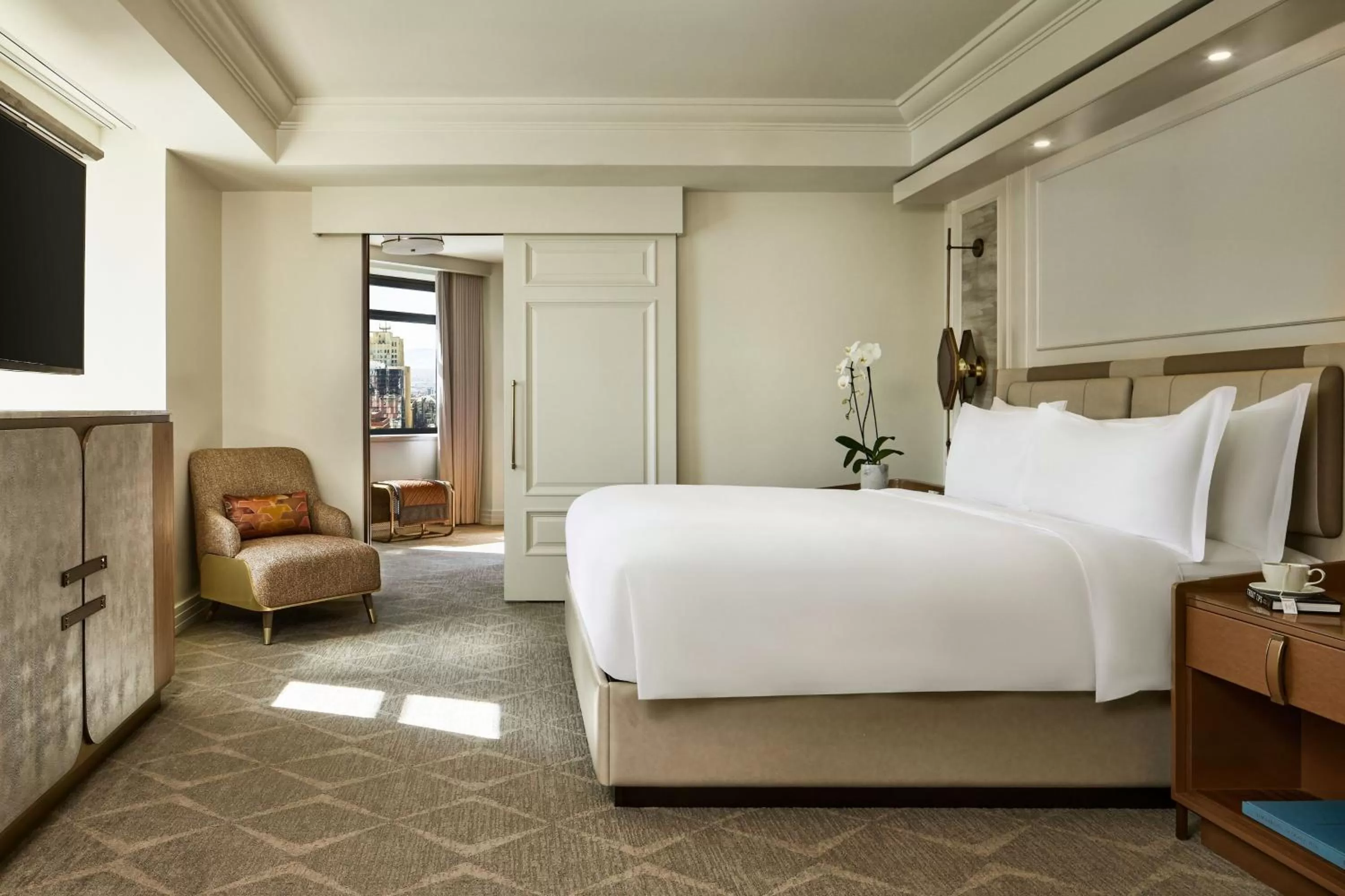 Bedroom, Bed in The Ritz-Carlton, Denver