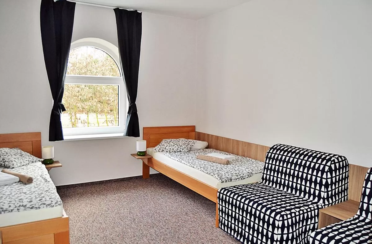 Photo of the whole room, Bed in Motel Vega