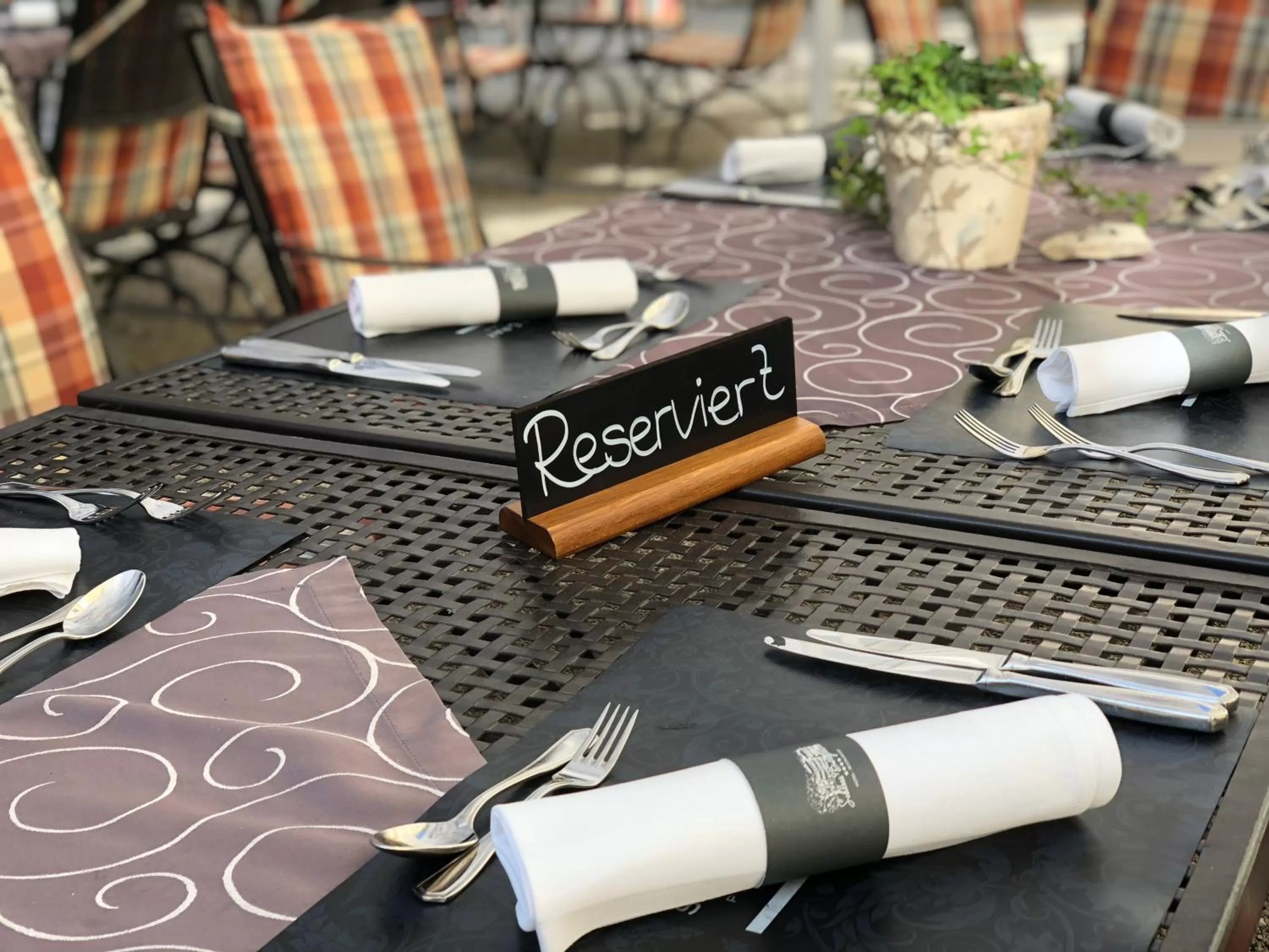 Restaurant/places to eat in Das Schloss Burgellern - Genuss und Geschichte seit 1726