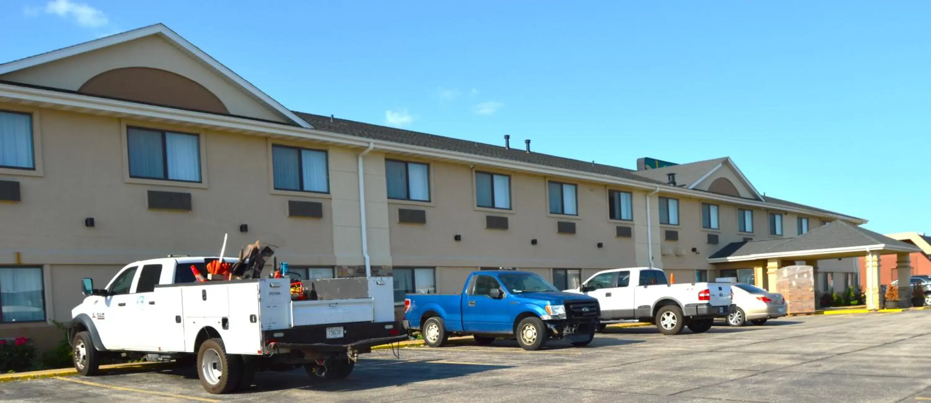 Property Building in Quality Inn - Coralville