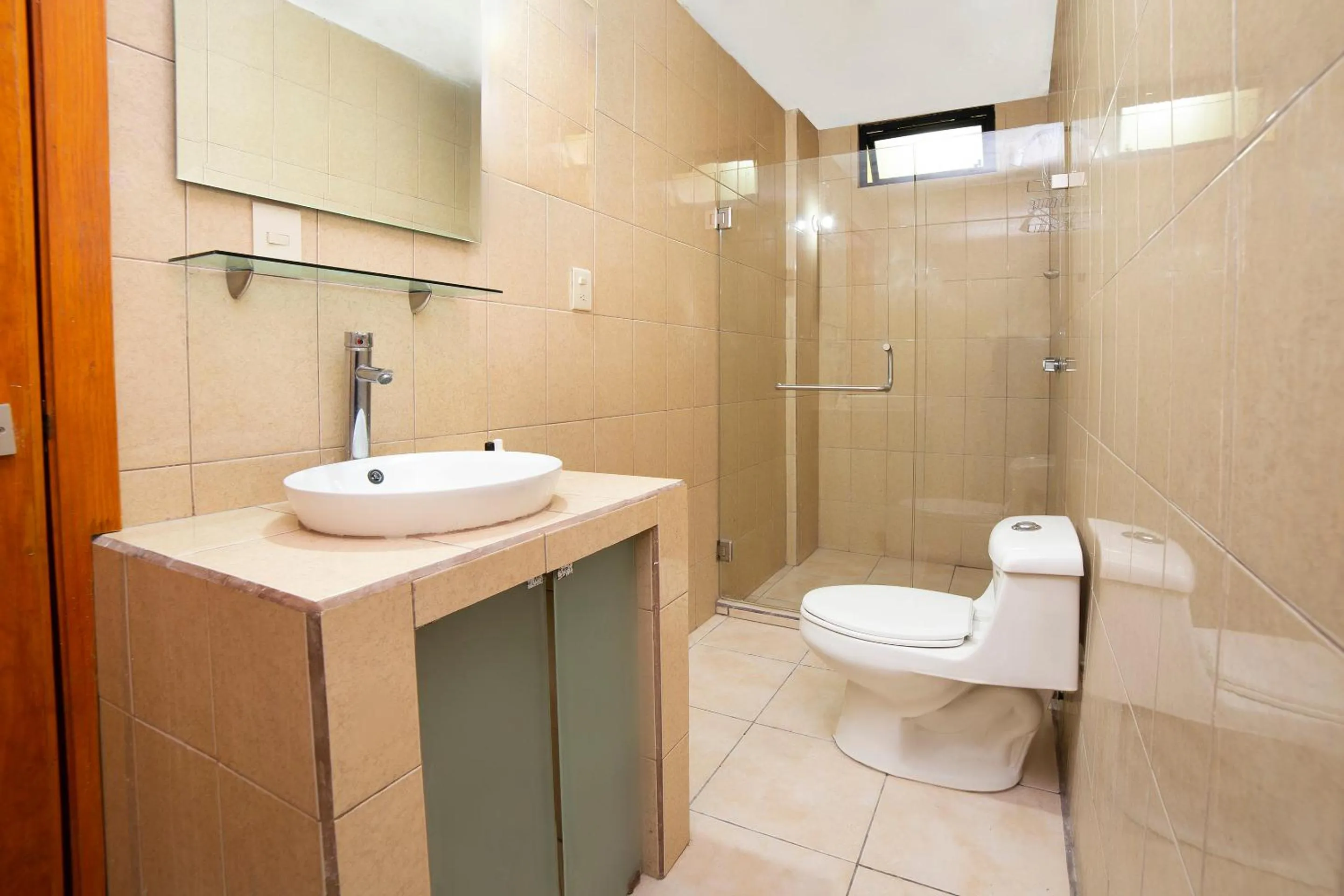 Bathroom in OYO Promenade