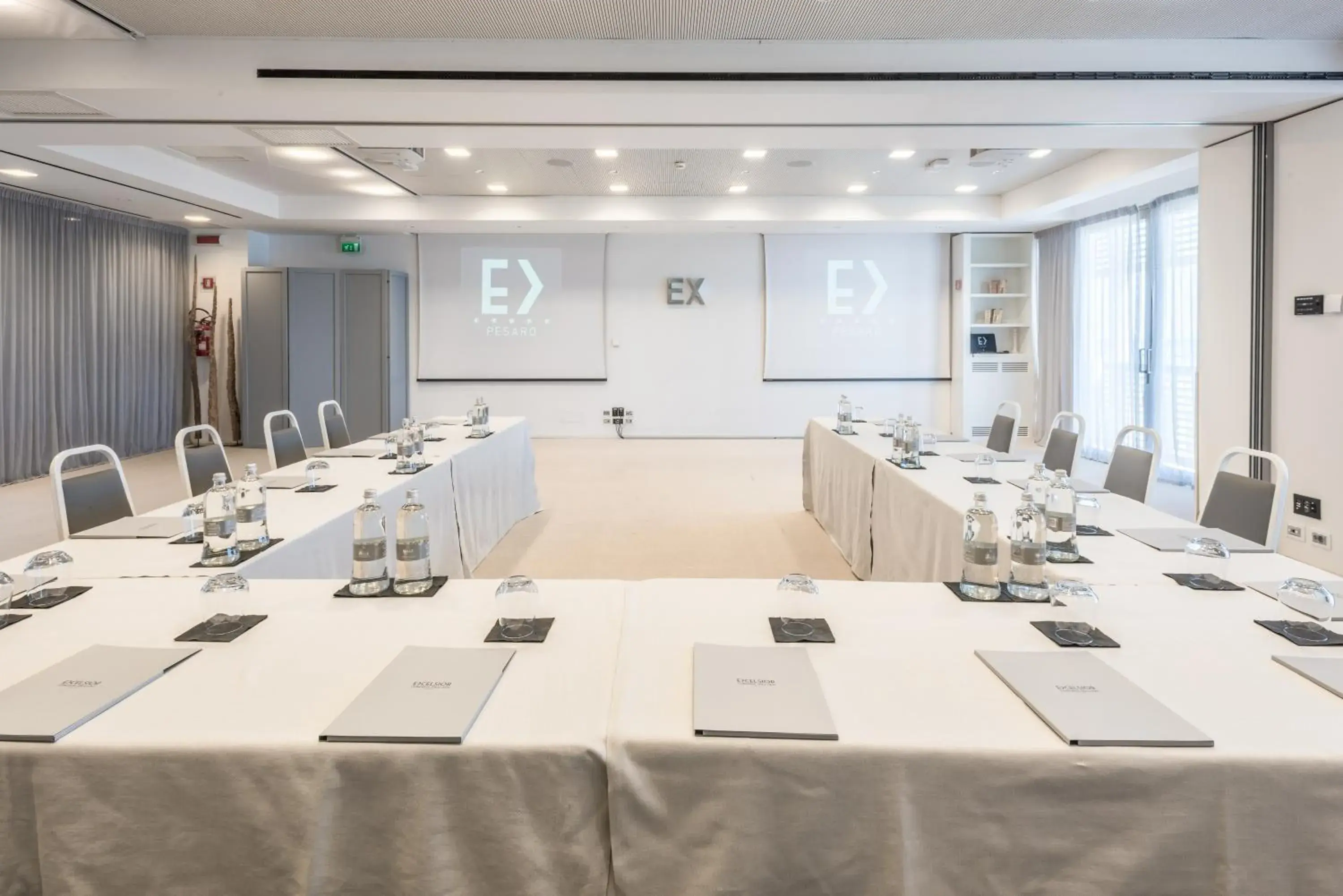 Business facilities, Business Area/Conference Room in Hotel Excelsior