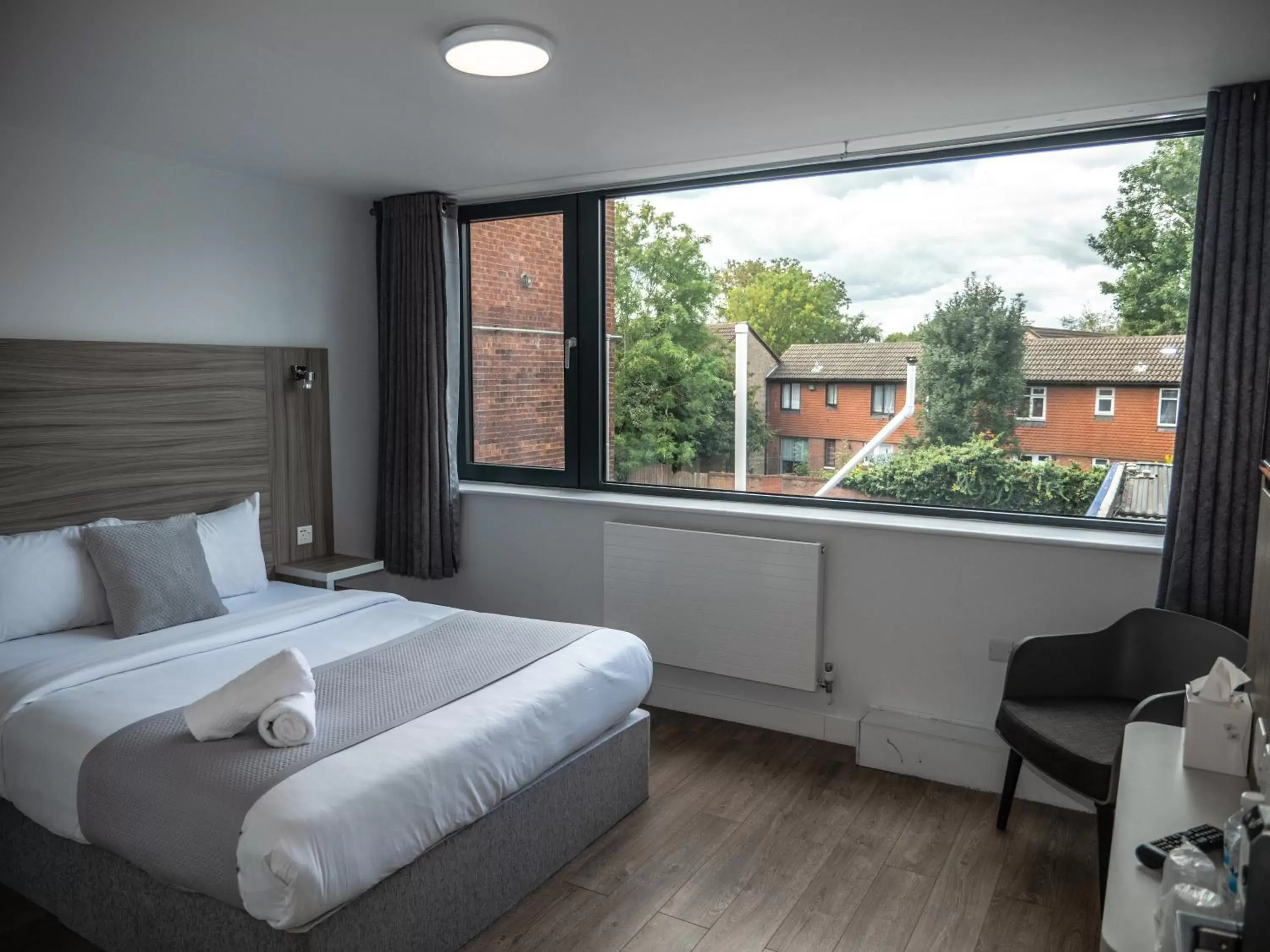 Bedroom in Sky Nights Hotel London Heathrow