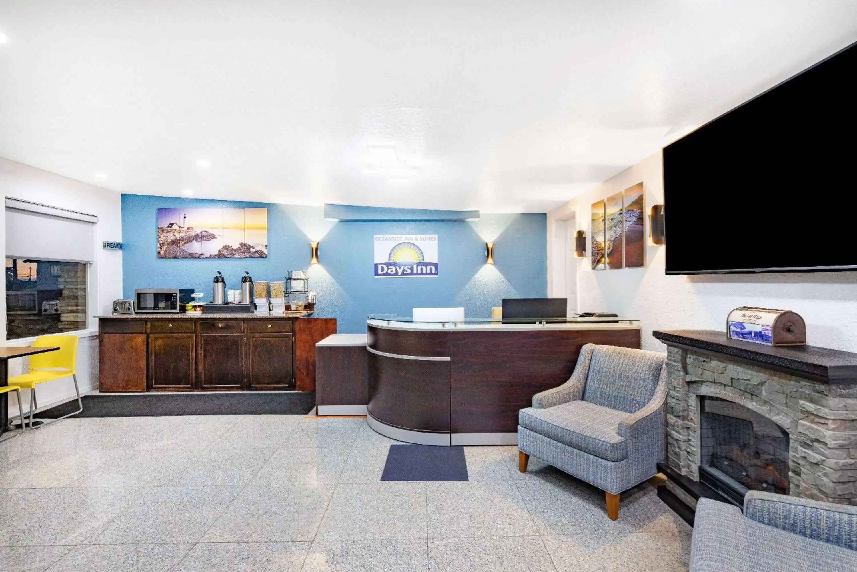 Lobby or reception in Oceanside Inn & Suites, a Days Inn by Wyndham Lobby or reception in Oceanside Inn & Suites, a Days Inn by Wyndham