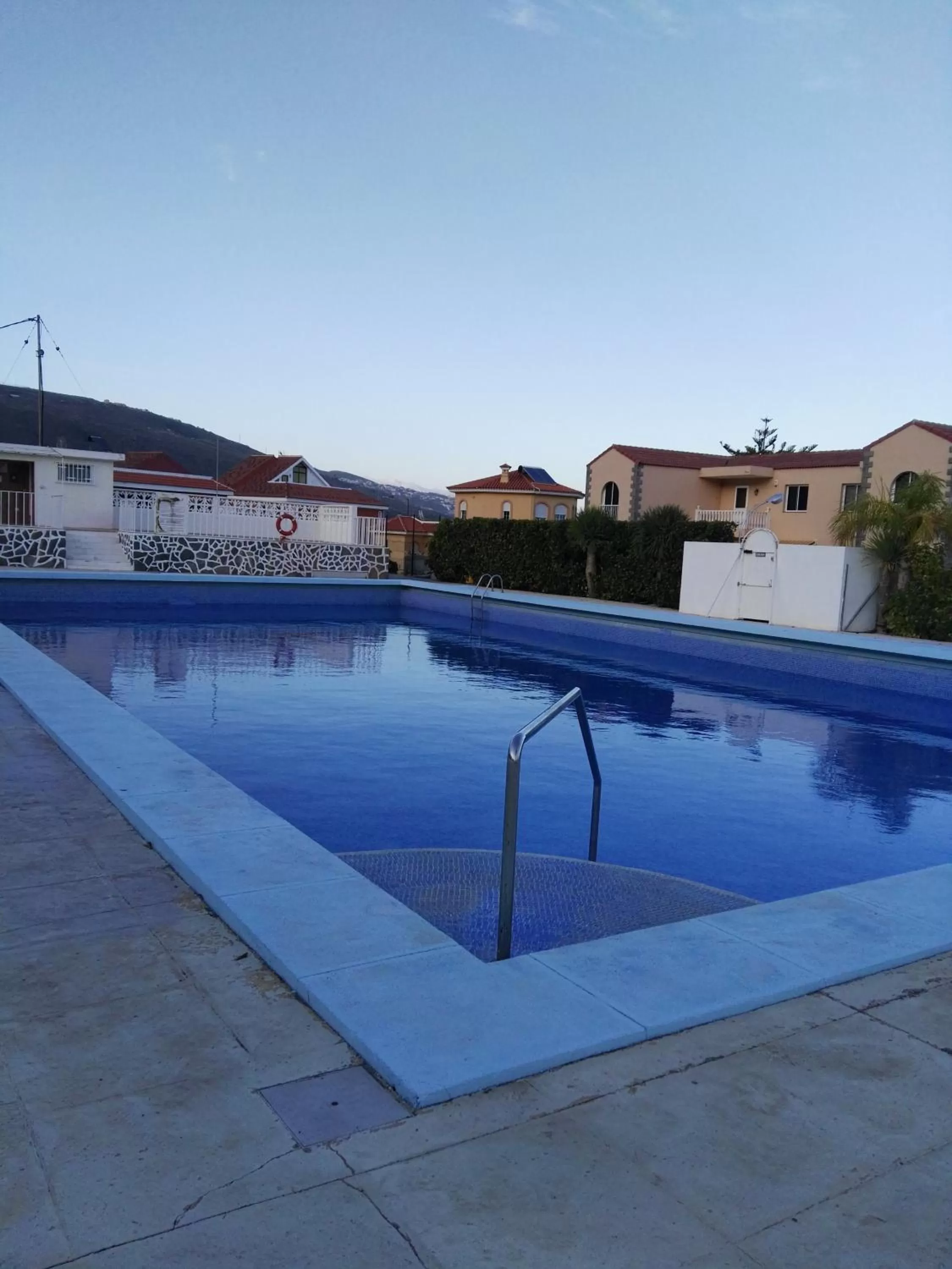 Swimming Pool in Donde Brilla el Sol