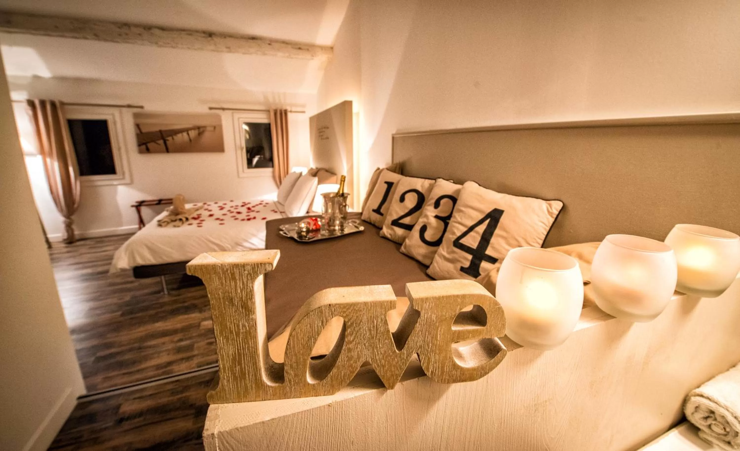 Decorative detail in La Maison Gustave