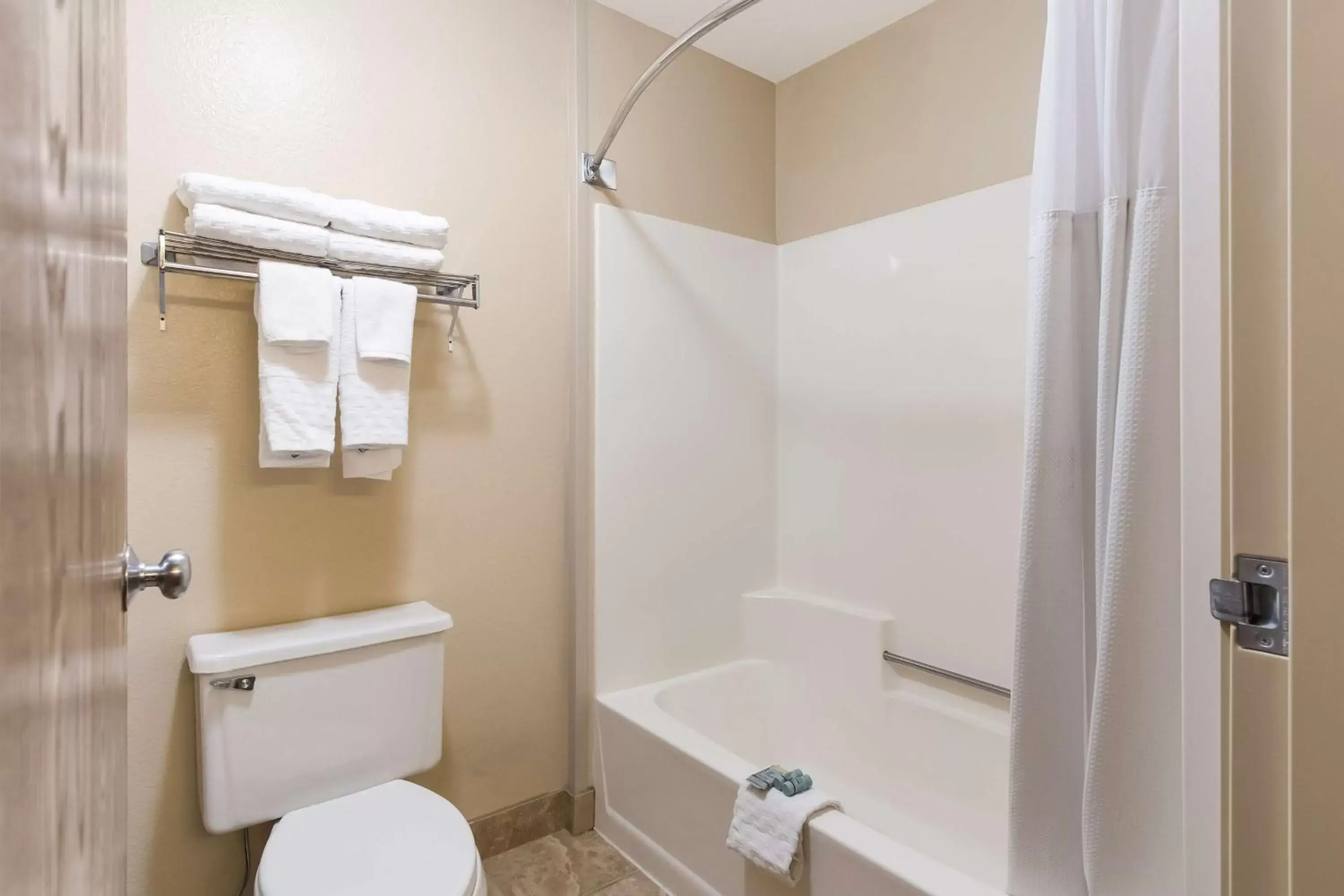 Bathroom in Best Western Empire Towers