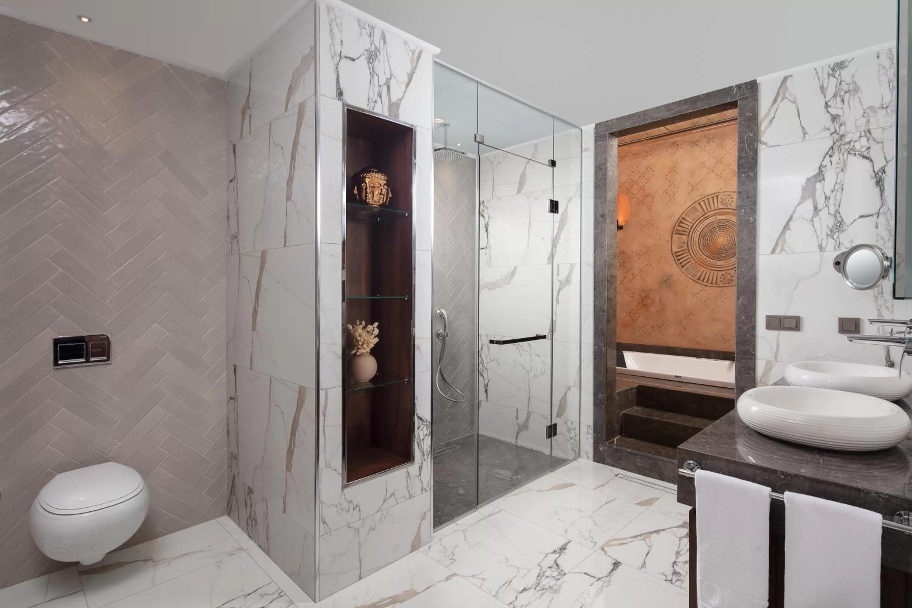 Shower in Lionel Hotel Istanbul