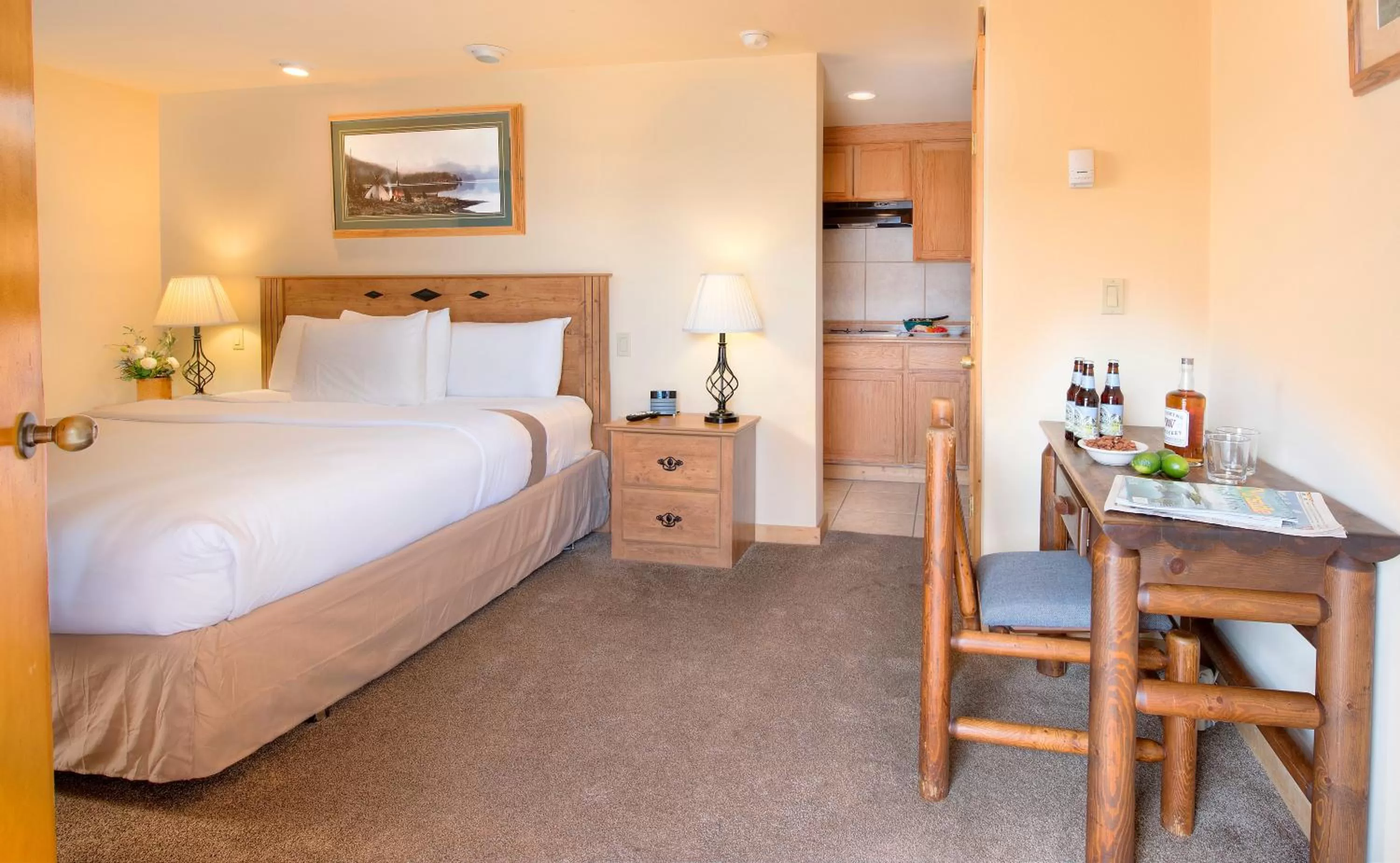 Bedroom, Bed in Elk Refuge Inn