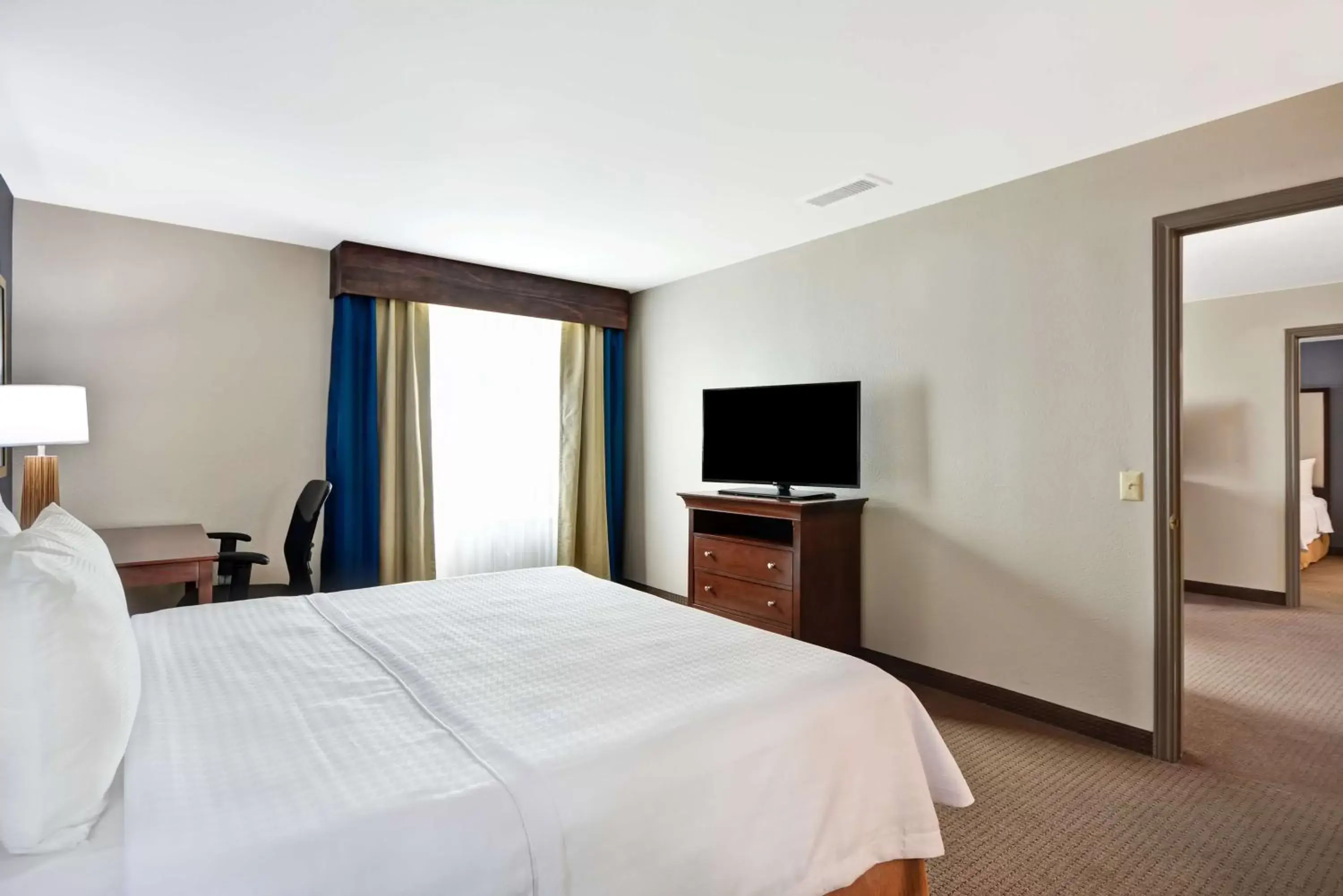 Bedroom, Bed in Homewood Suites by Hilton Dallas-Lewisville