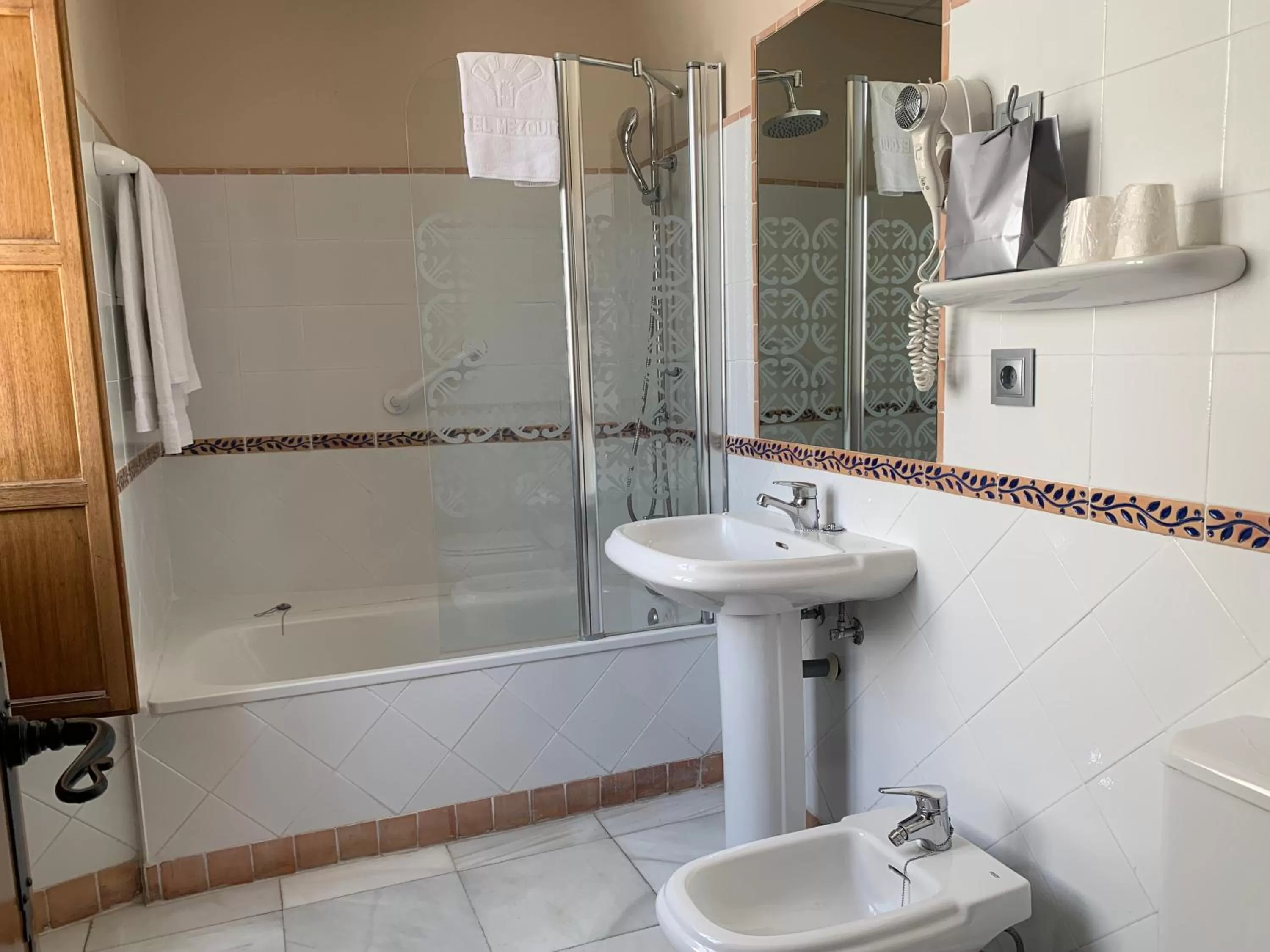 Bathroom in Hotel Casa Museo de la Mezquita