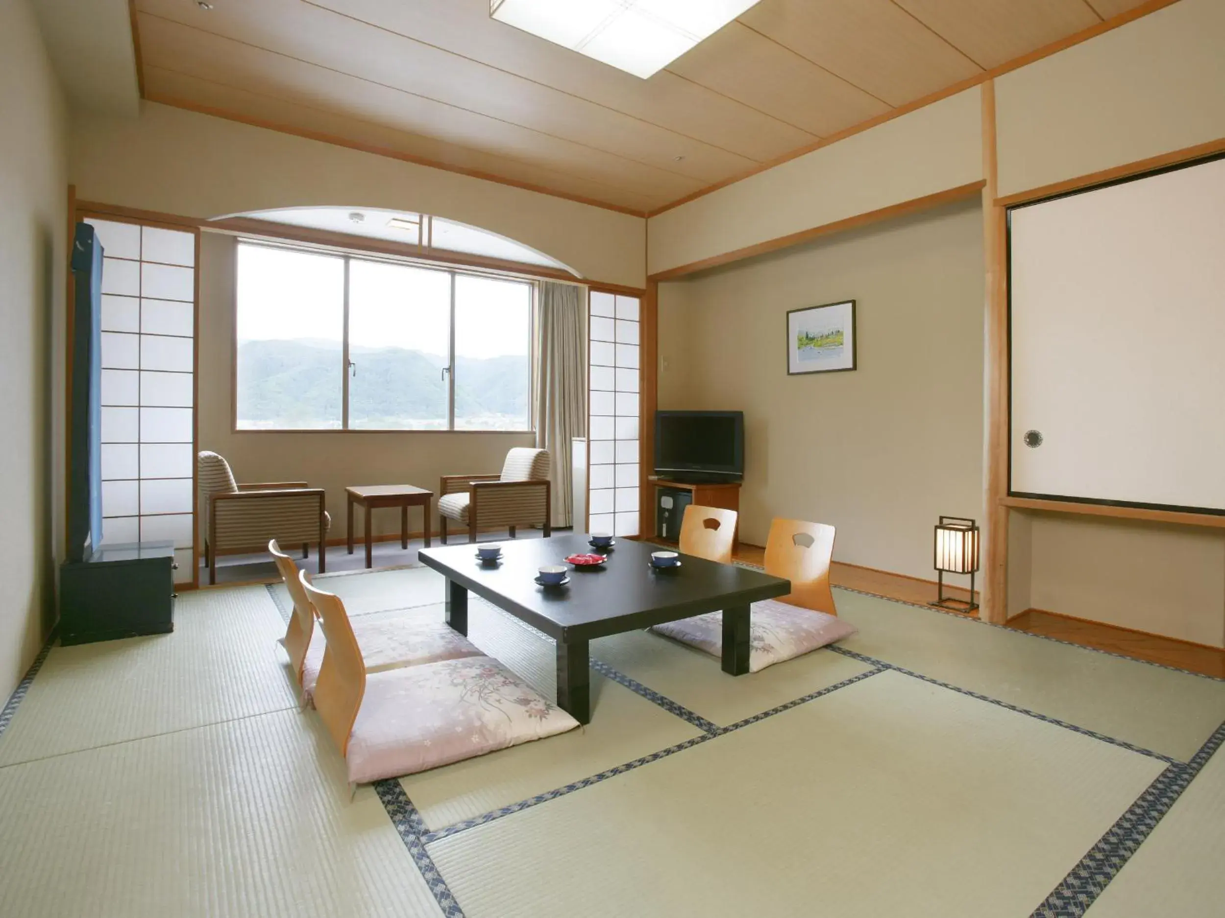 Photo of the whole room, Seating Area in Royal Hotel NAGANO