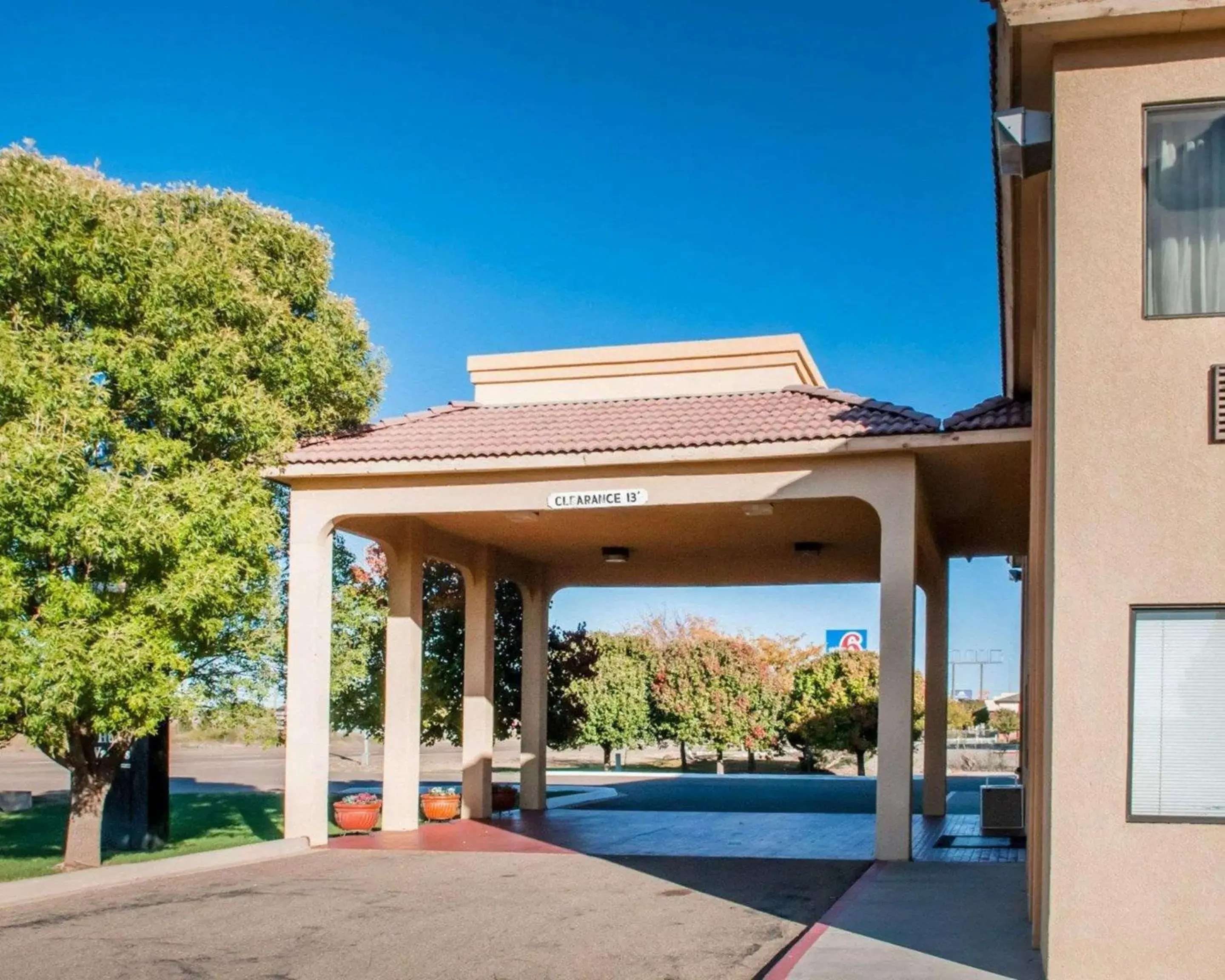 Property Building in Rodeway Inn Tucumcari