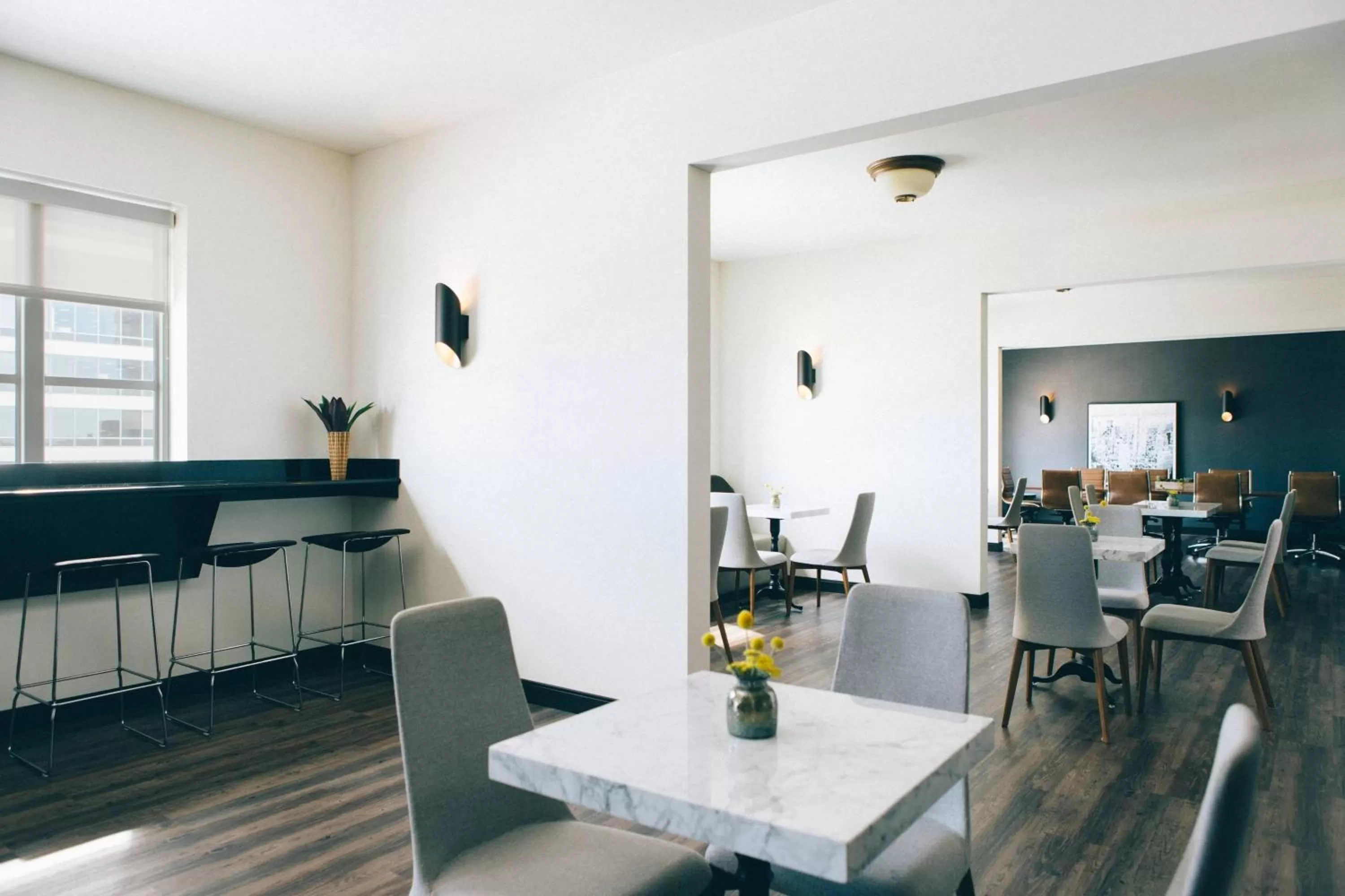 Lounge or bar in Marriott St. Louis Grand