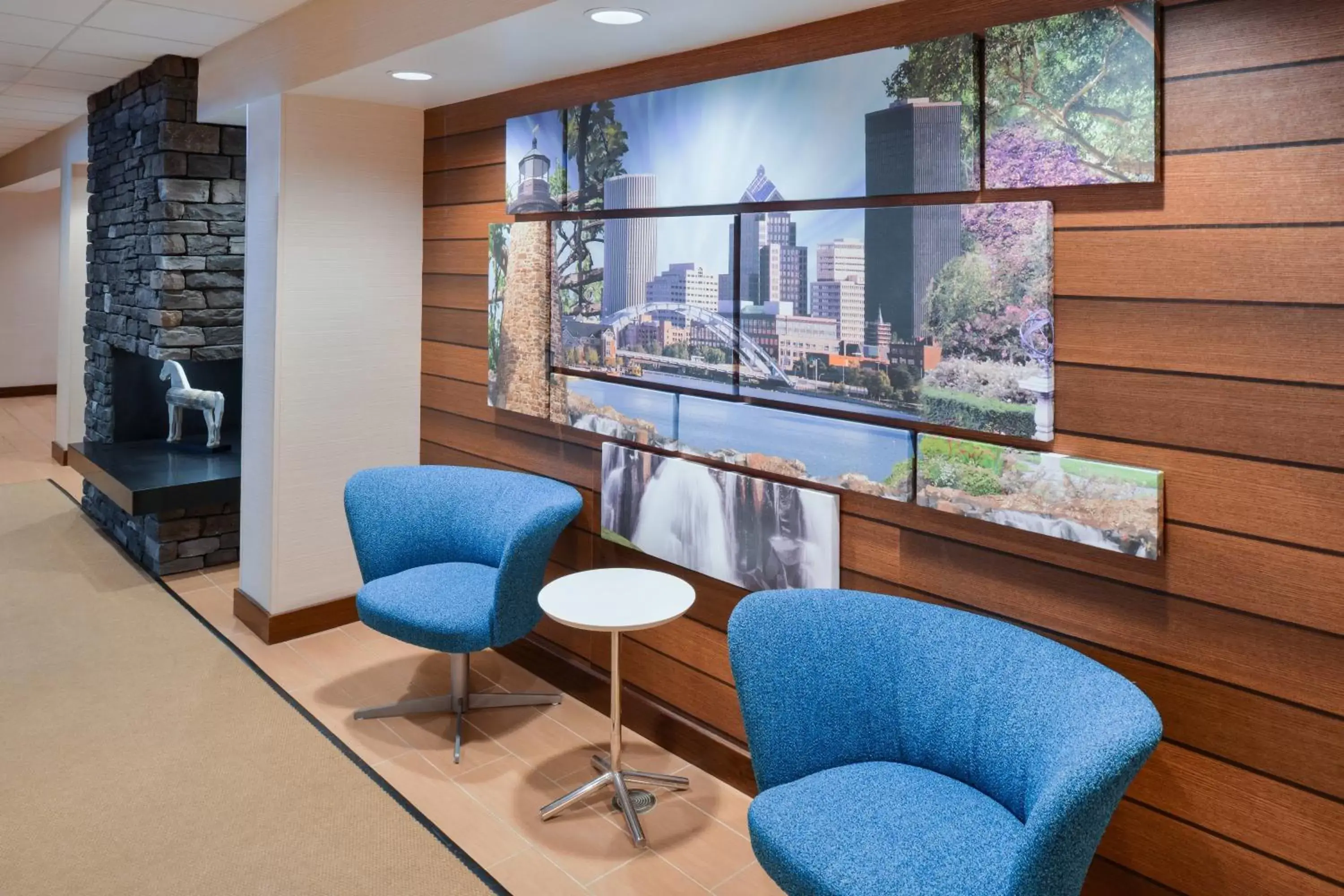 Lobby or reception, Seating Area in Fairfield Inn and Suites by Marriott Rochester West/Greece