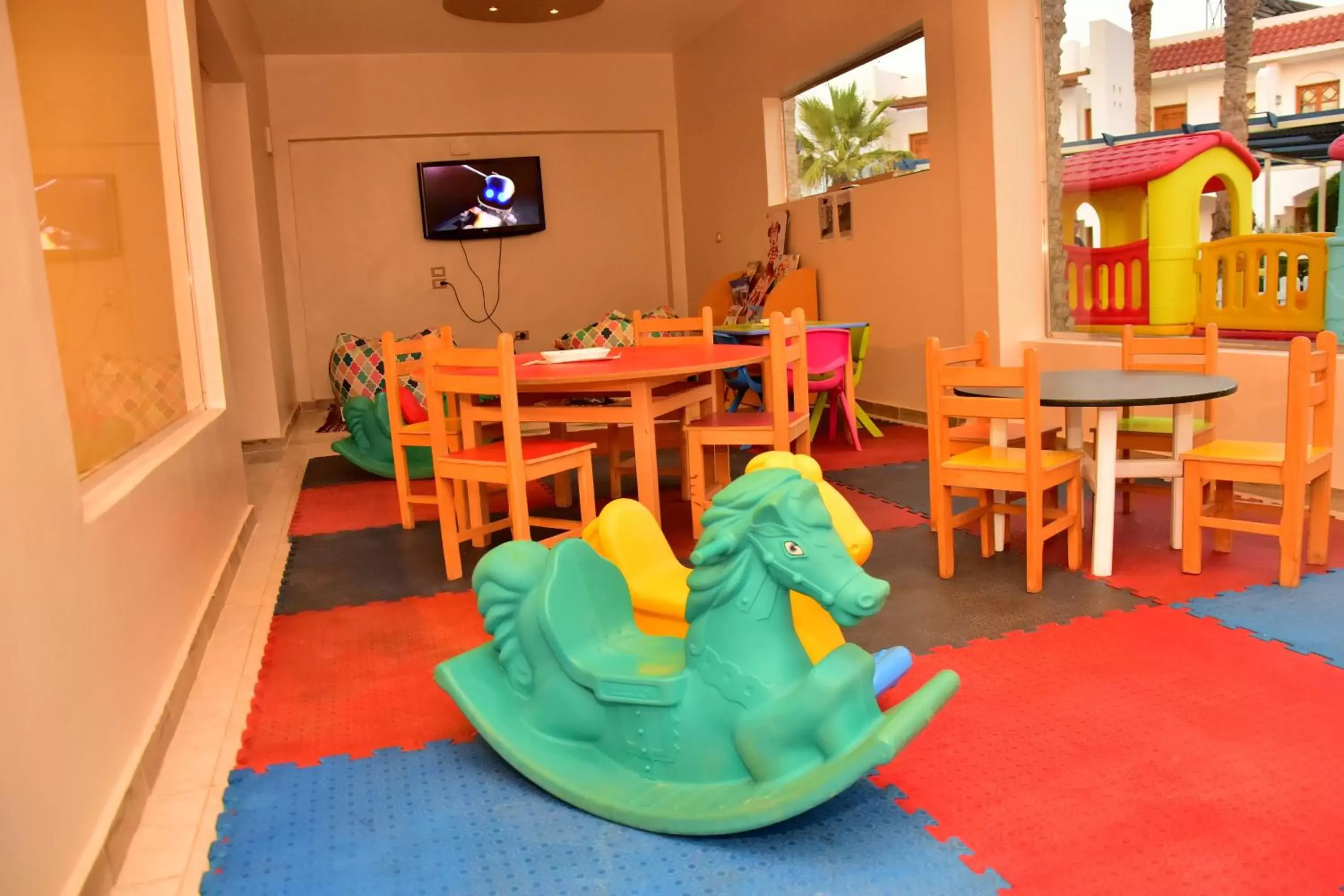 Kids's club in Dive Inn Resort