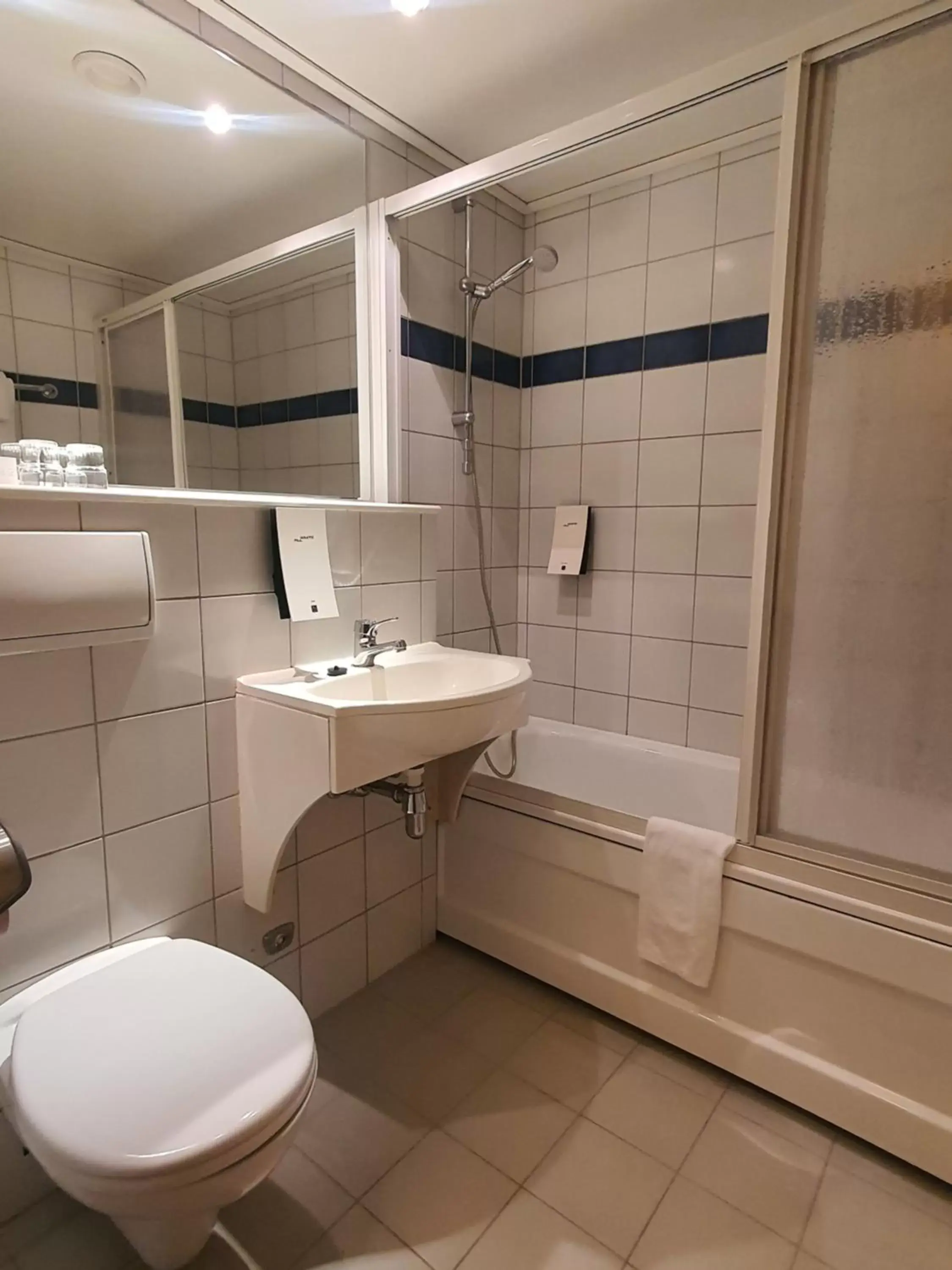 Bathroom in First Hotel Breiseth
