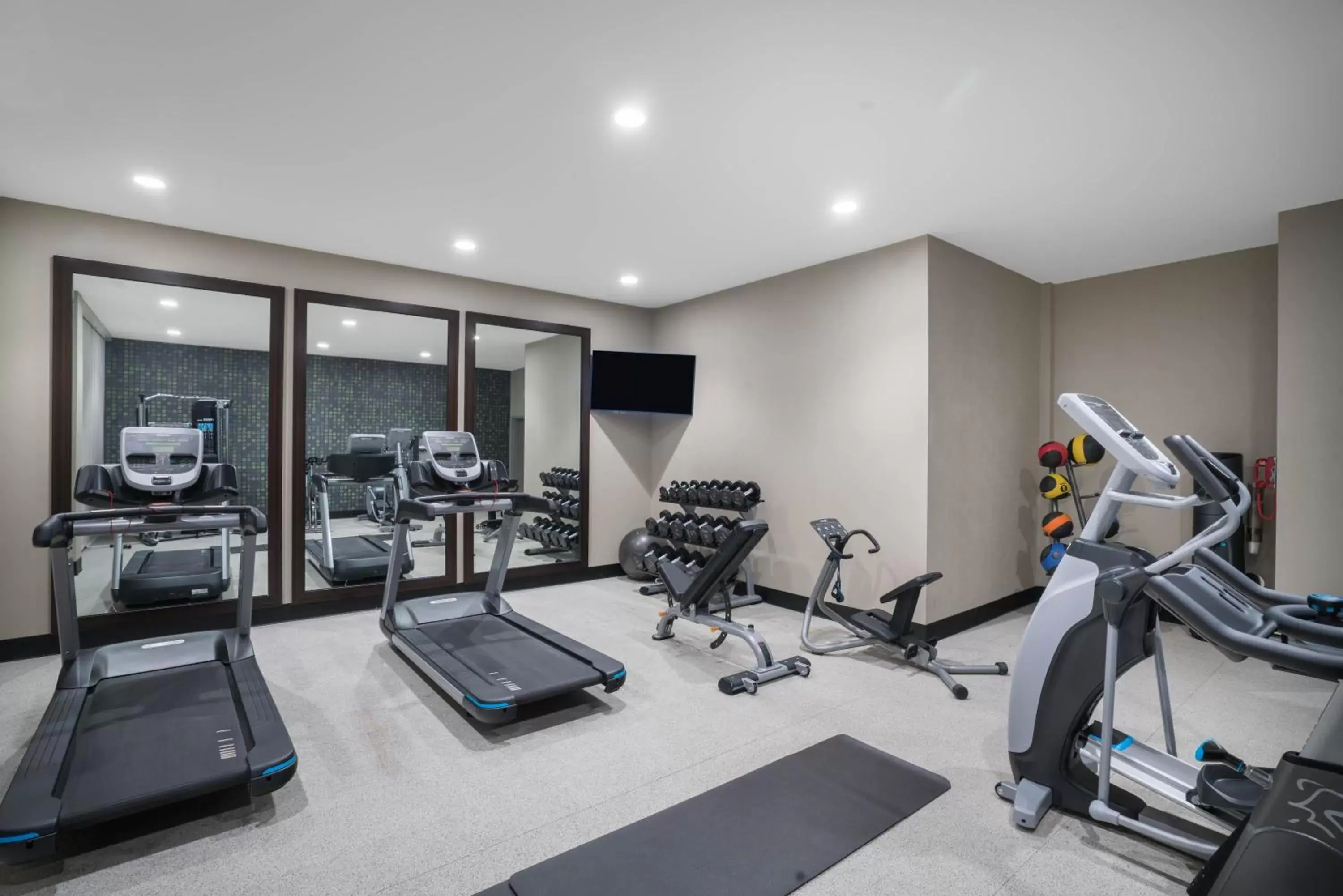 Fitness centre/facilities, Fitness Center/Facilities in La Quinta by Wyndham West Memphis