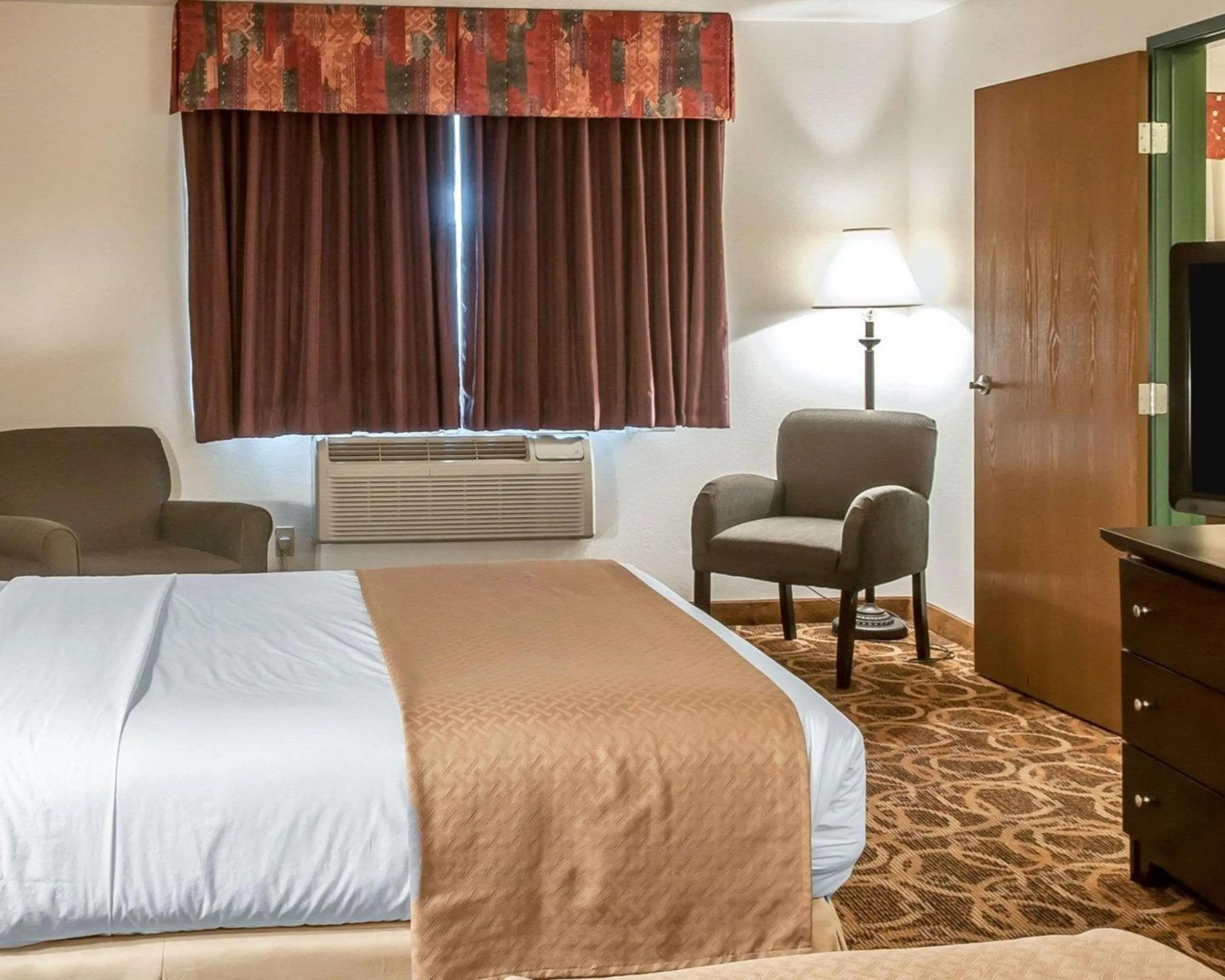 Bedroom, Bed in Premier Extended Stay Hobbs