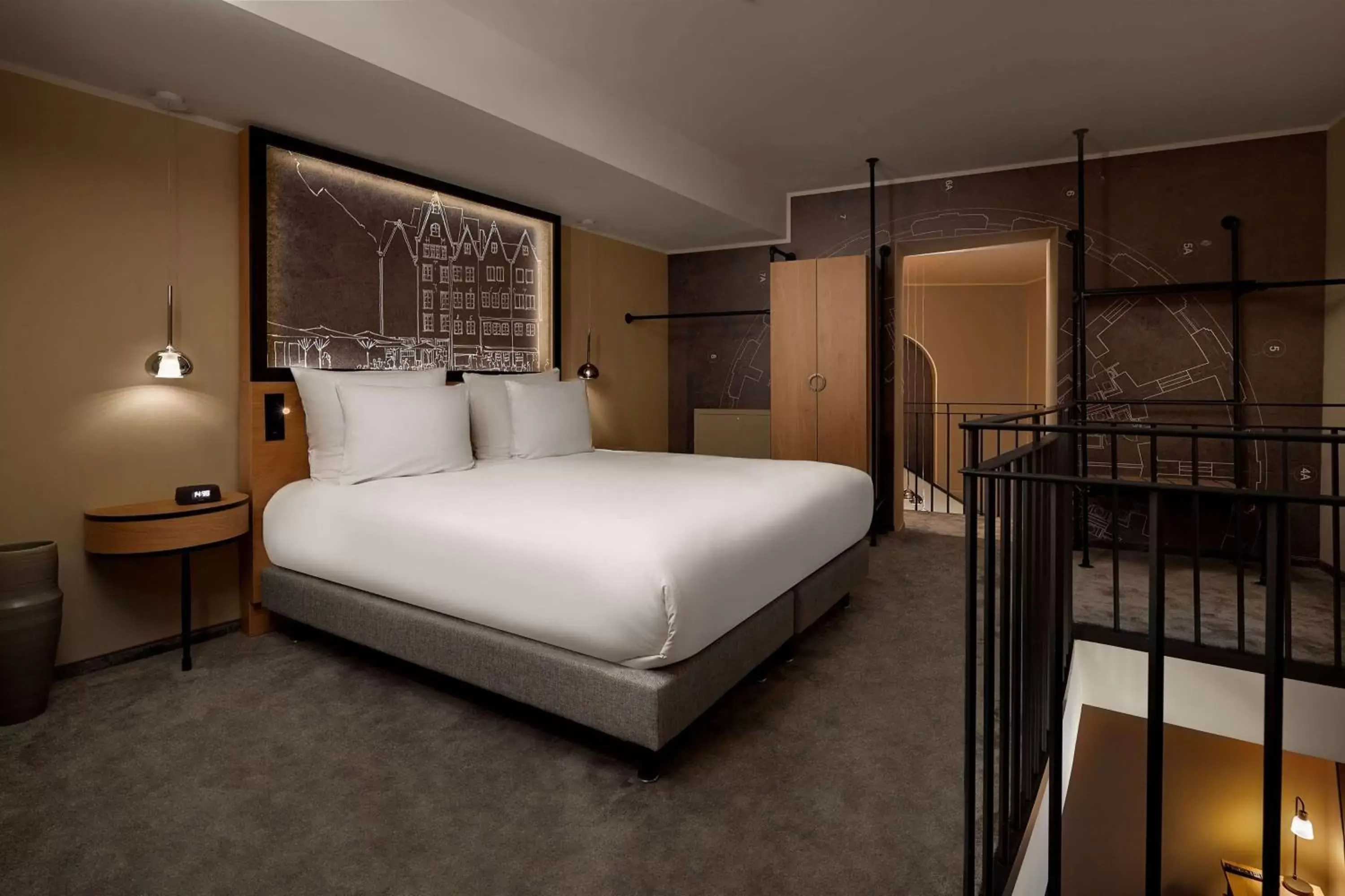 Bed in Wasserturm Hotel Cologne, Curio Collection by Hilton