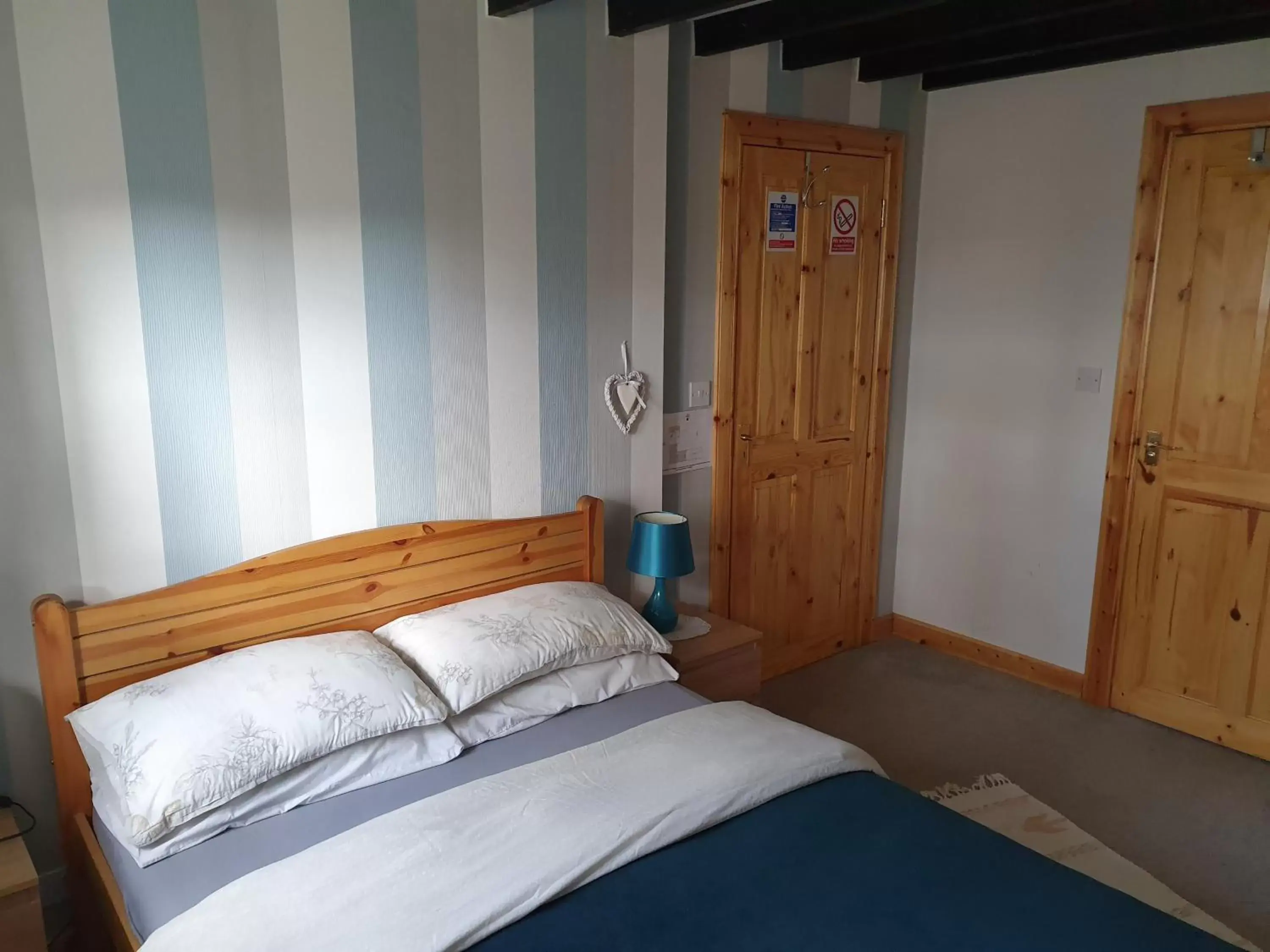 Double Room with Private Bathroom - single occupancy in B&B Drum Farm Double Room with Private Bathroom - single occupancy in B&B Drum Farm