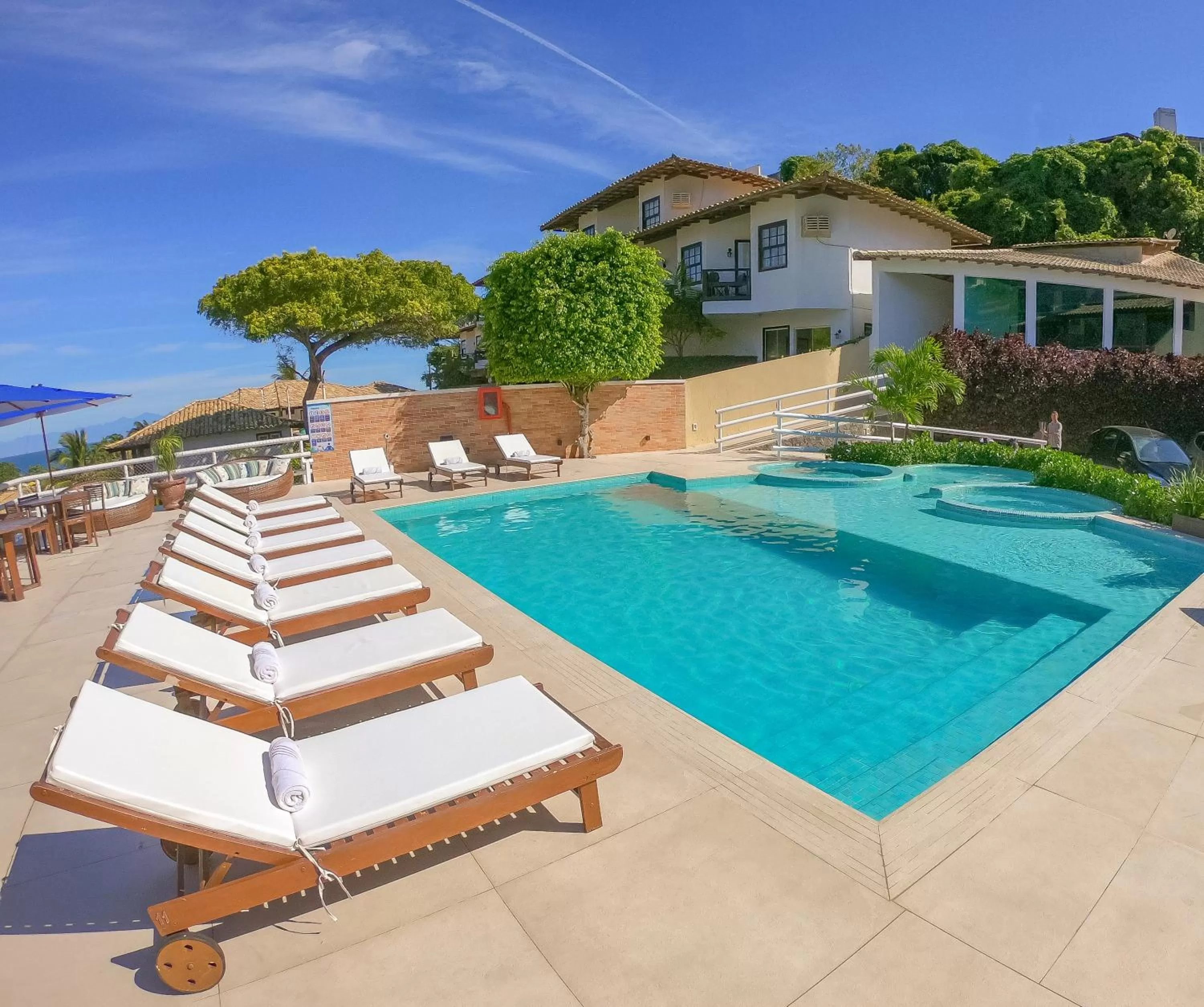 Swimming pool in Hotel Experience João Fernandes