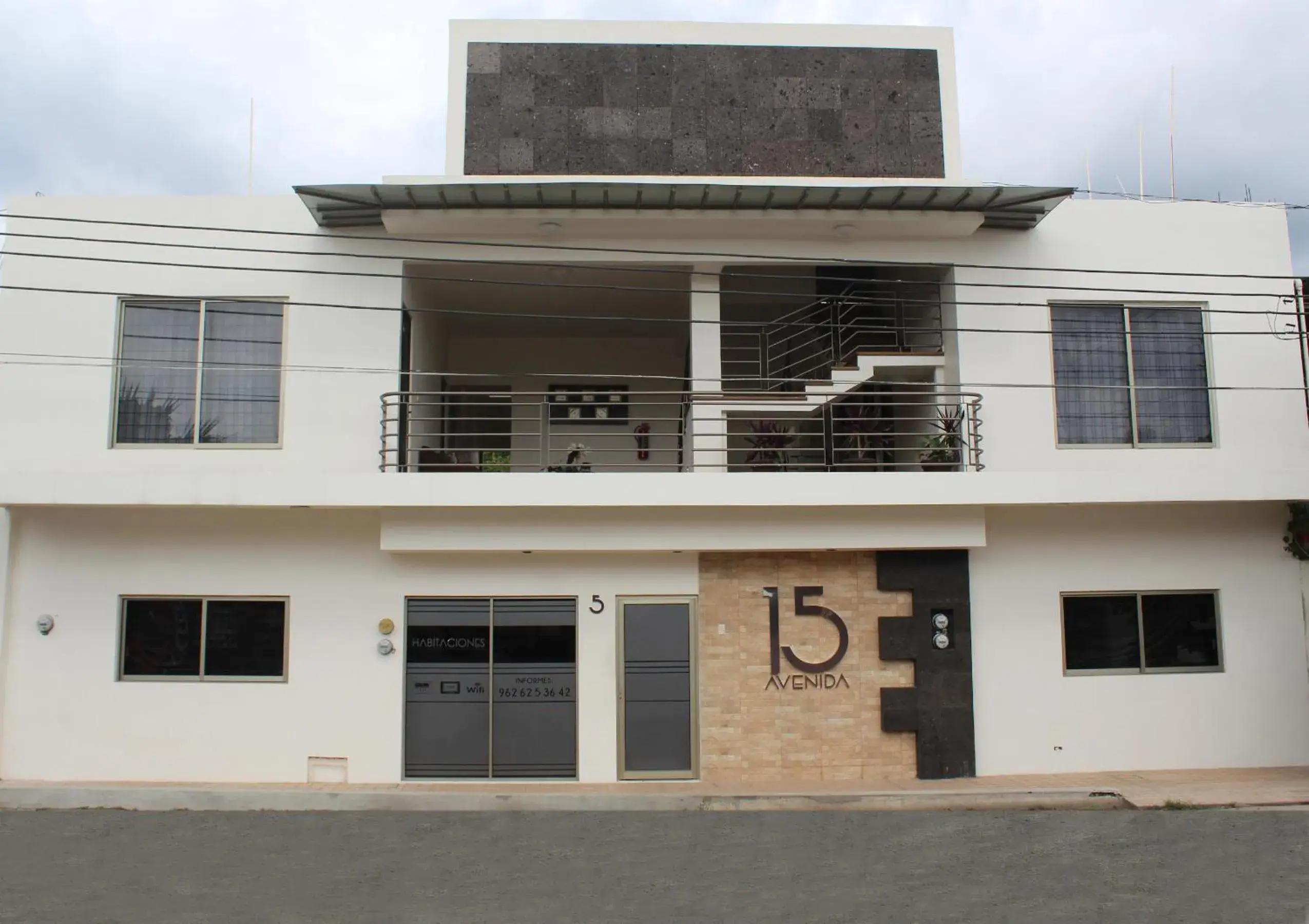 Property Building in 15 AVENIDA