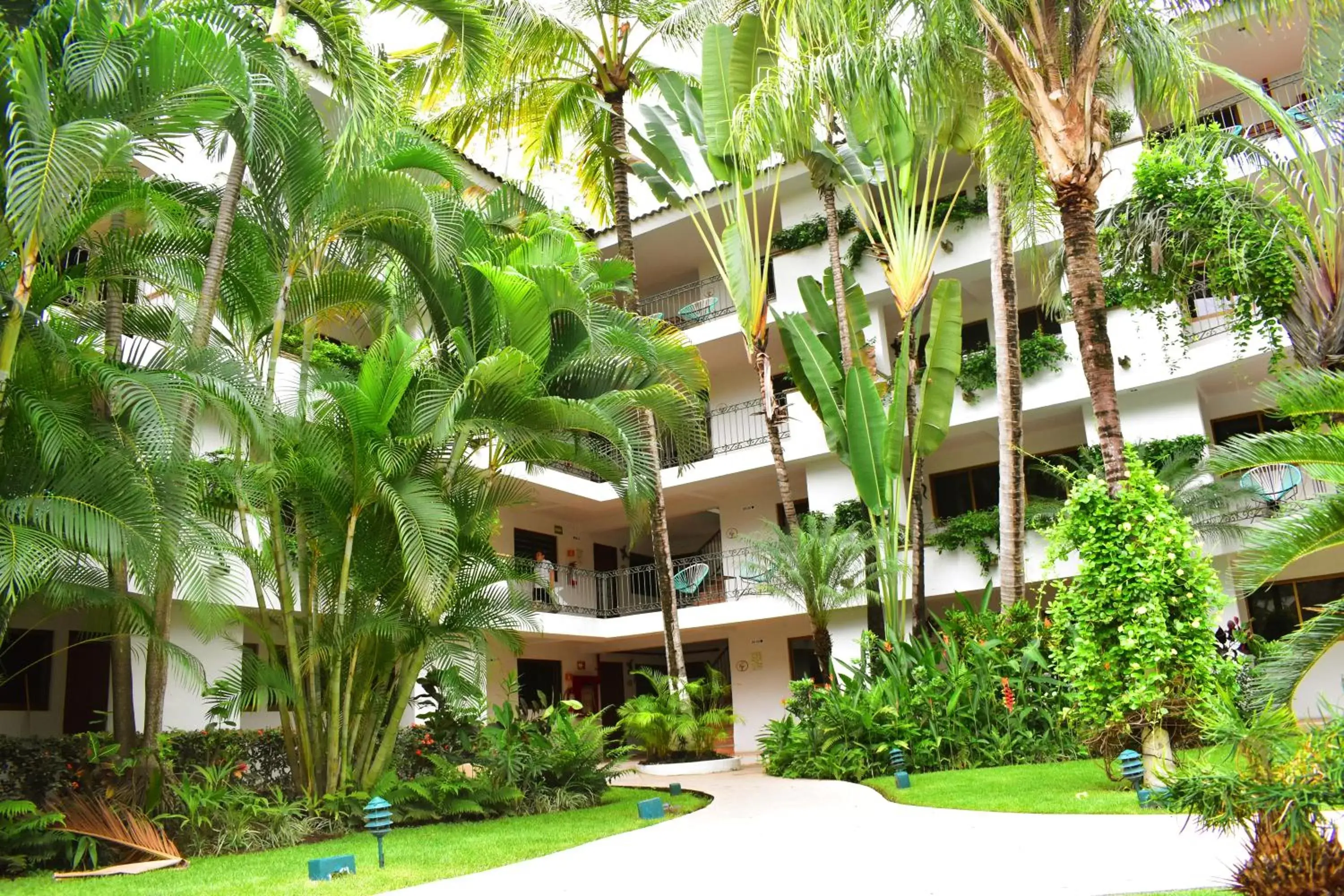 Property building in Hotel Casa Iguana Mismaloya