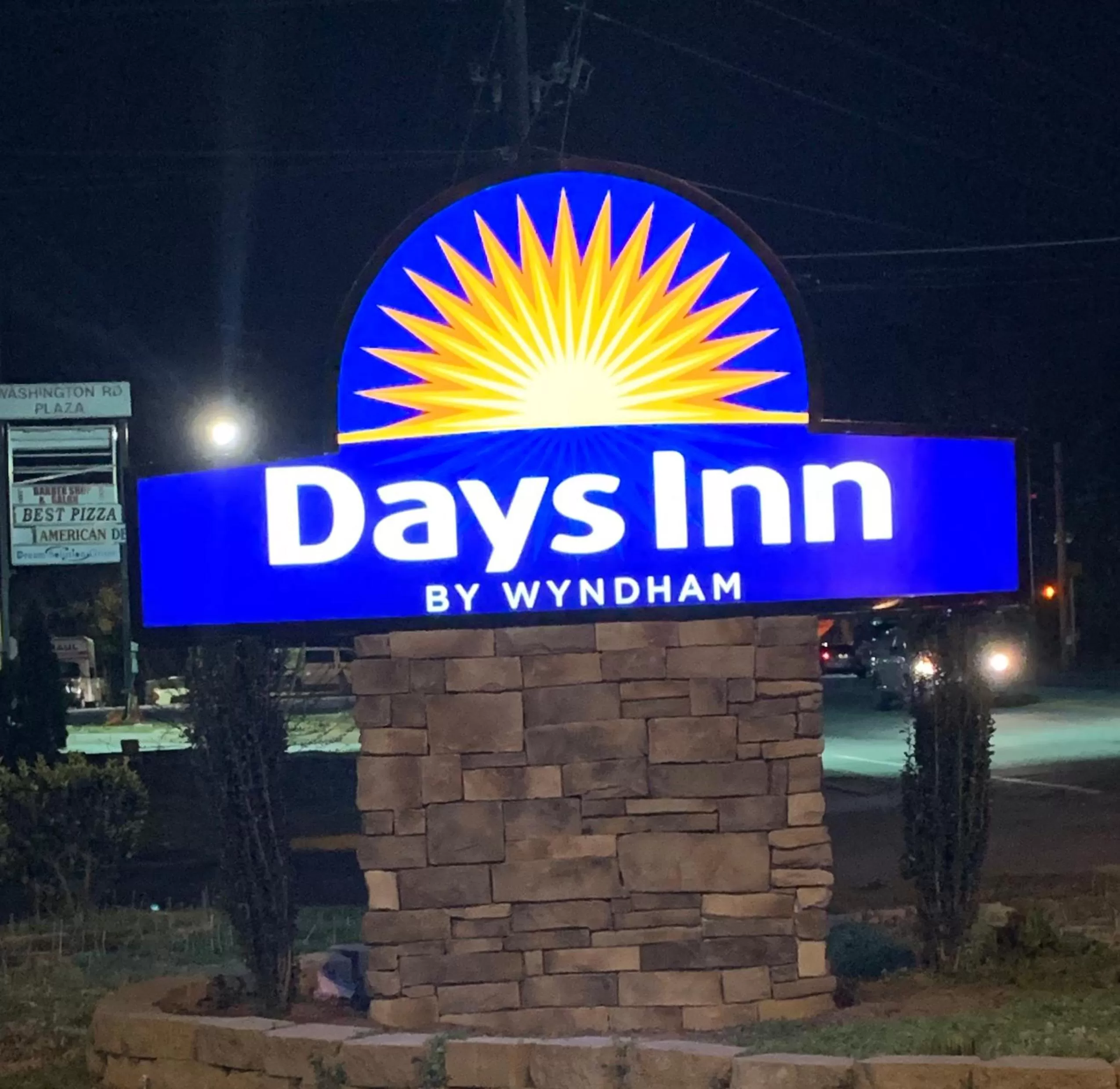 Property logo or sign in Days Inn by Wyndham Hartsfield Jackson Atlanta Airport West