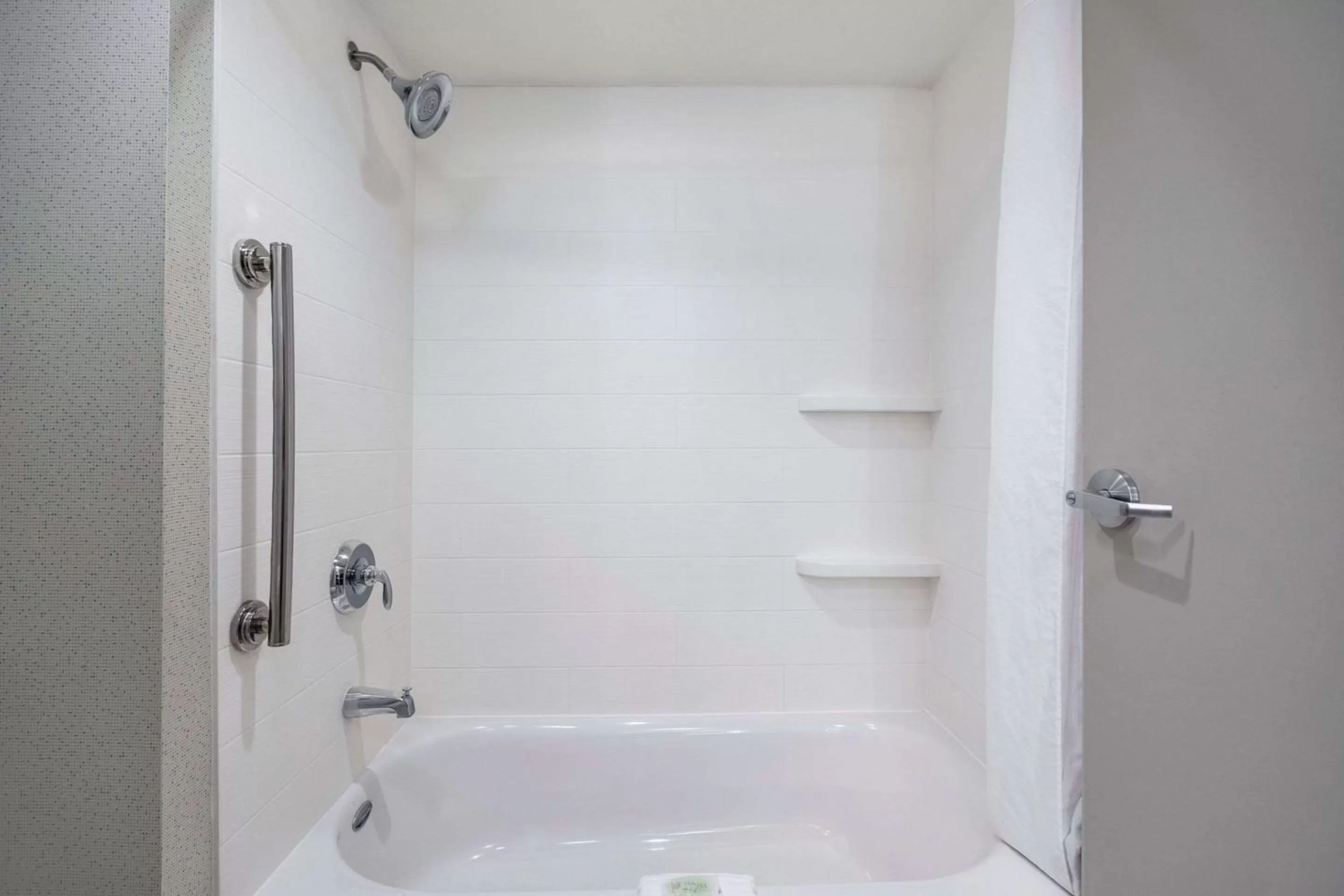 Bathroom in Sleep Inn & Suites Tempe ASU Campus