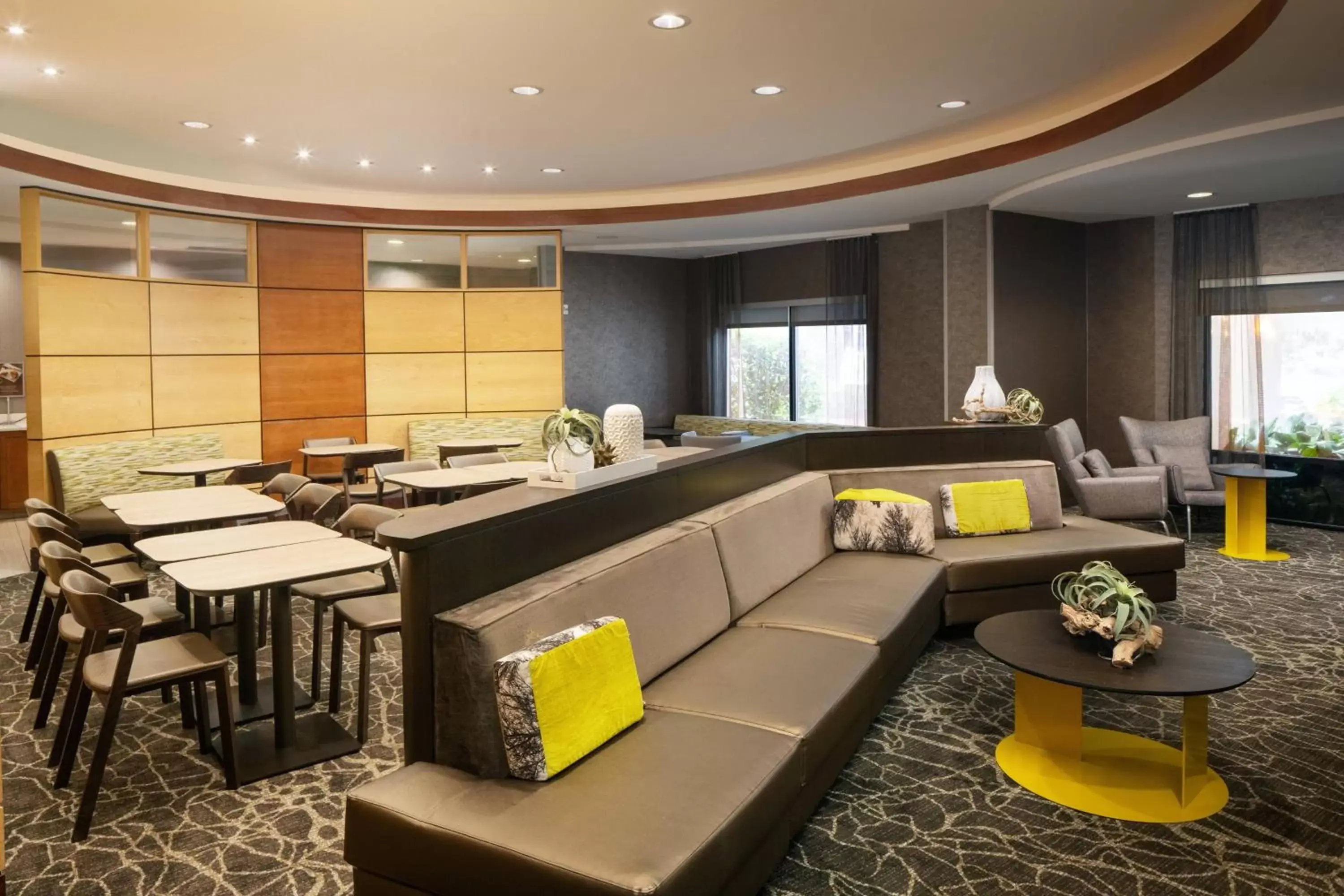 Lobby or reception in SpringHill Suites by Marriott Savannah I-95 South