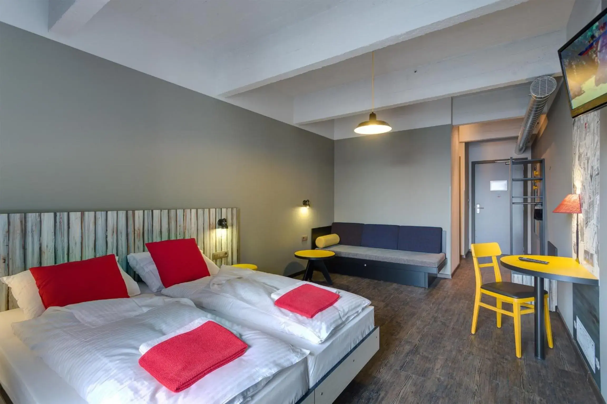 Bedroom, Bed in MEININGER Hotels Bruxelles City Center