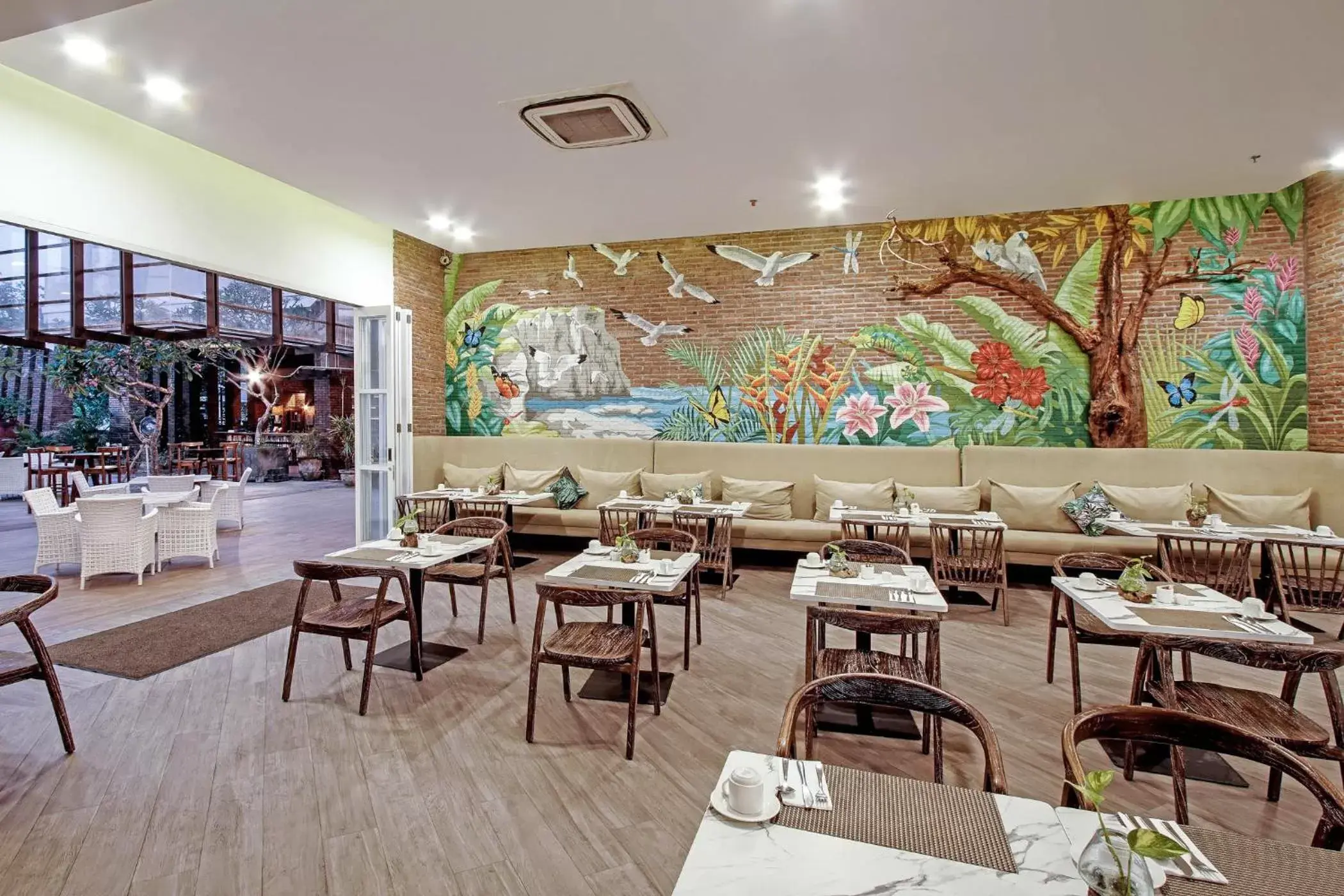 Restaurant/places to eat in Wyndham Garden Kuta Beach Bali Restaurant/places to eat in Wyndham Garden Kuta Beach Bali