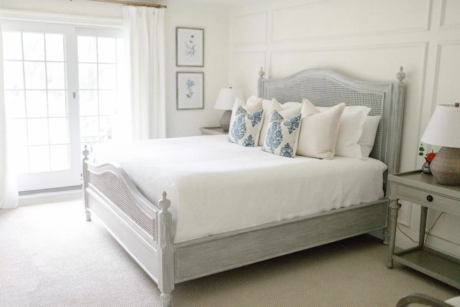 Bed in Fairville Inn