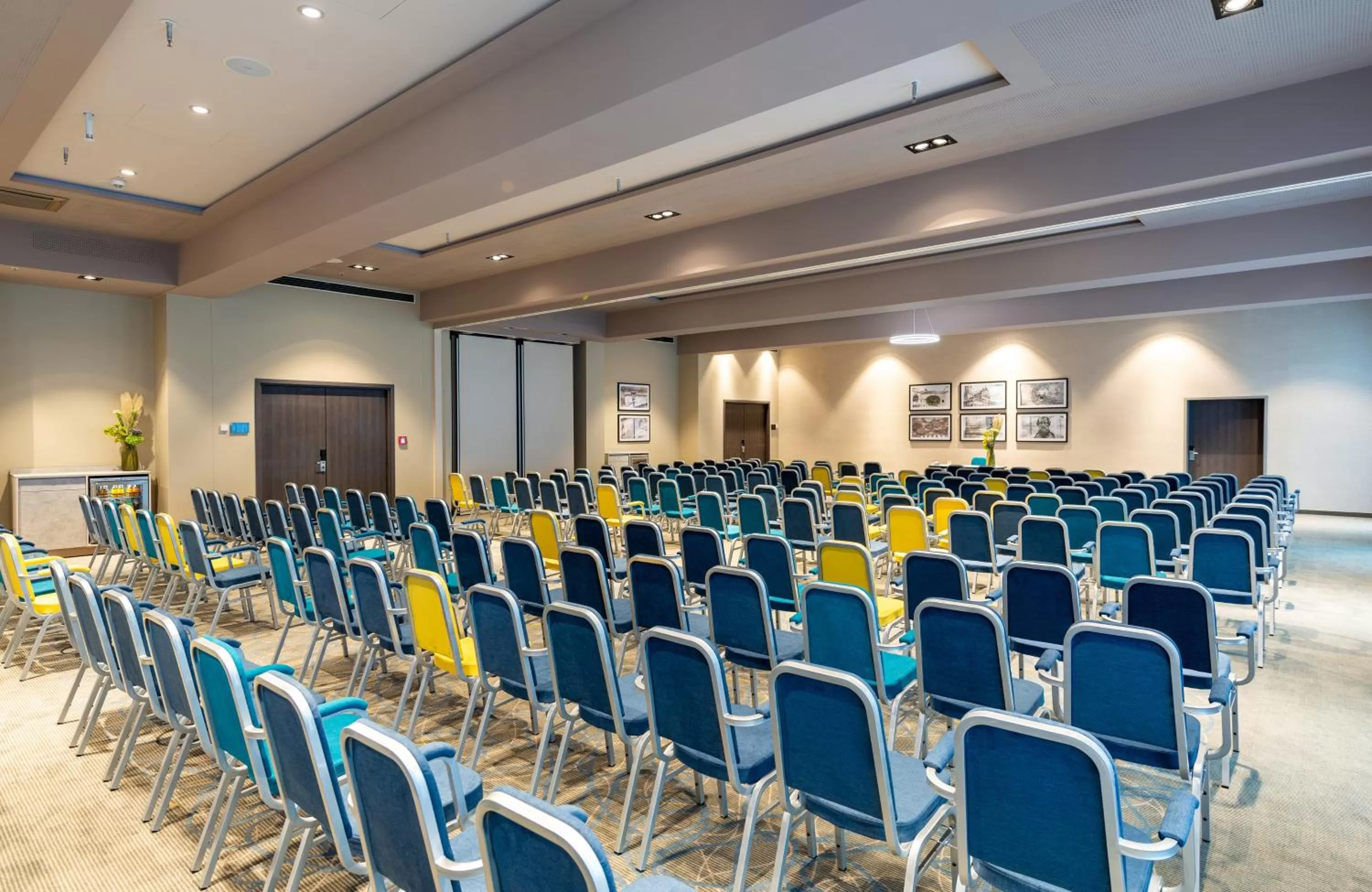 Meeting/conference room in Leonardo Hotel Augsburg