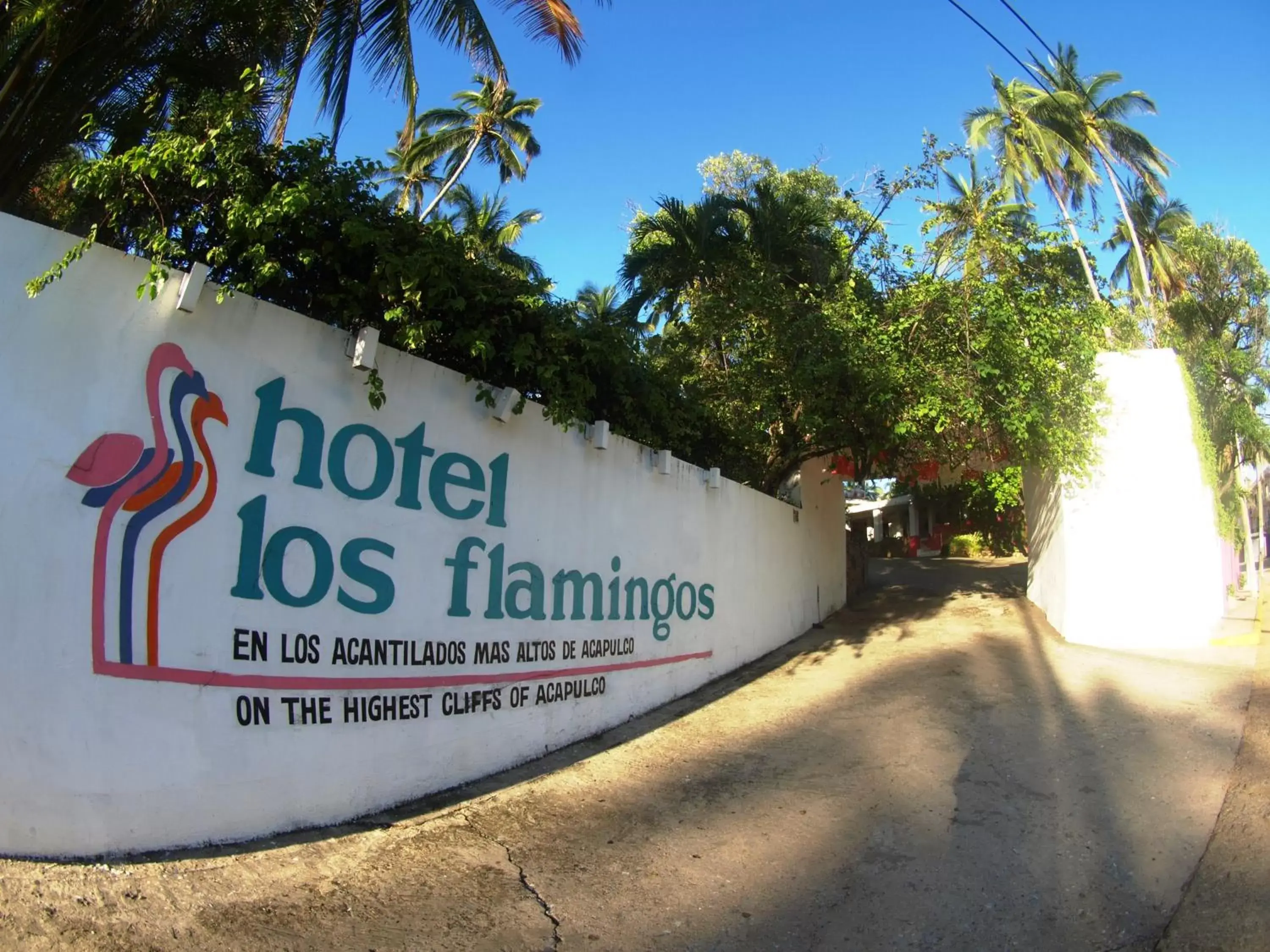 Facade/entrance, Property Logo/Sign in Hotel Flamingos