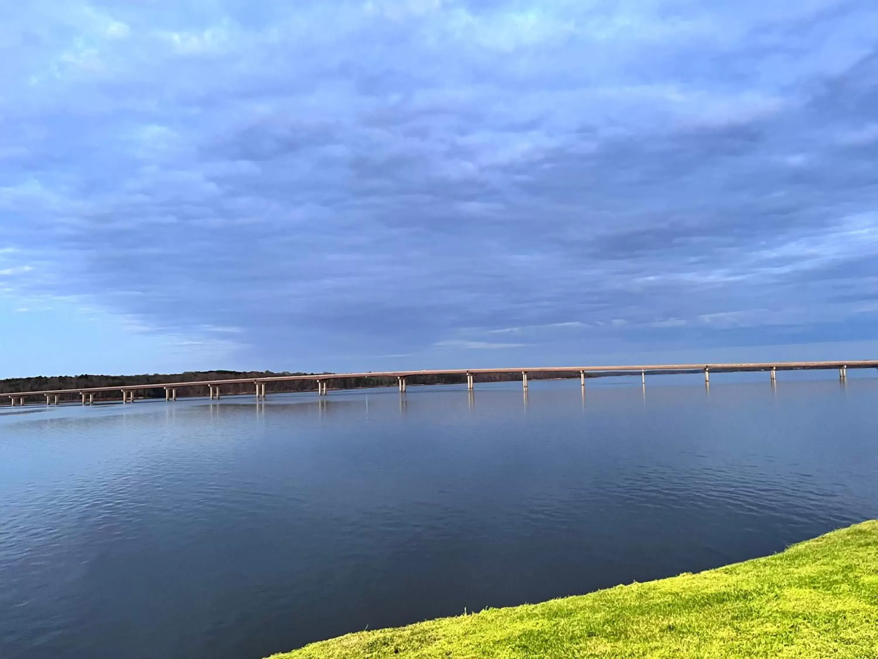 Natural landscape in Quality Inn - On The Lake Clarksville-Boydton