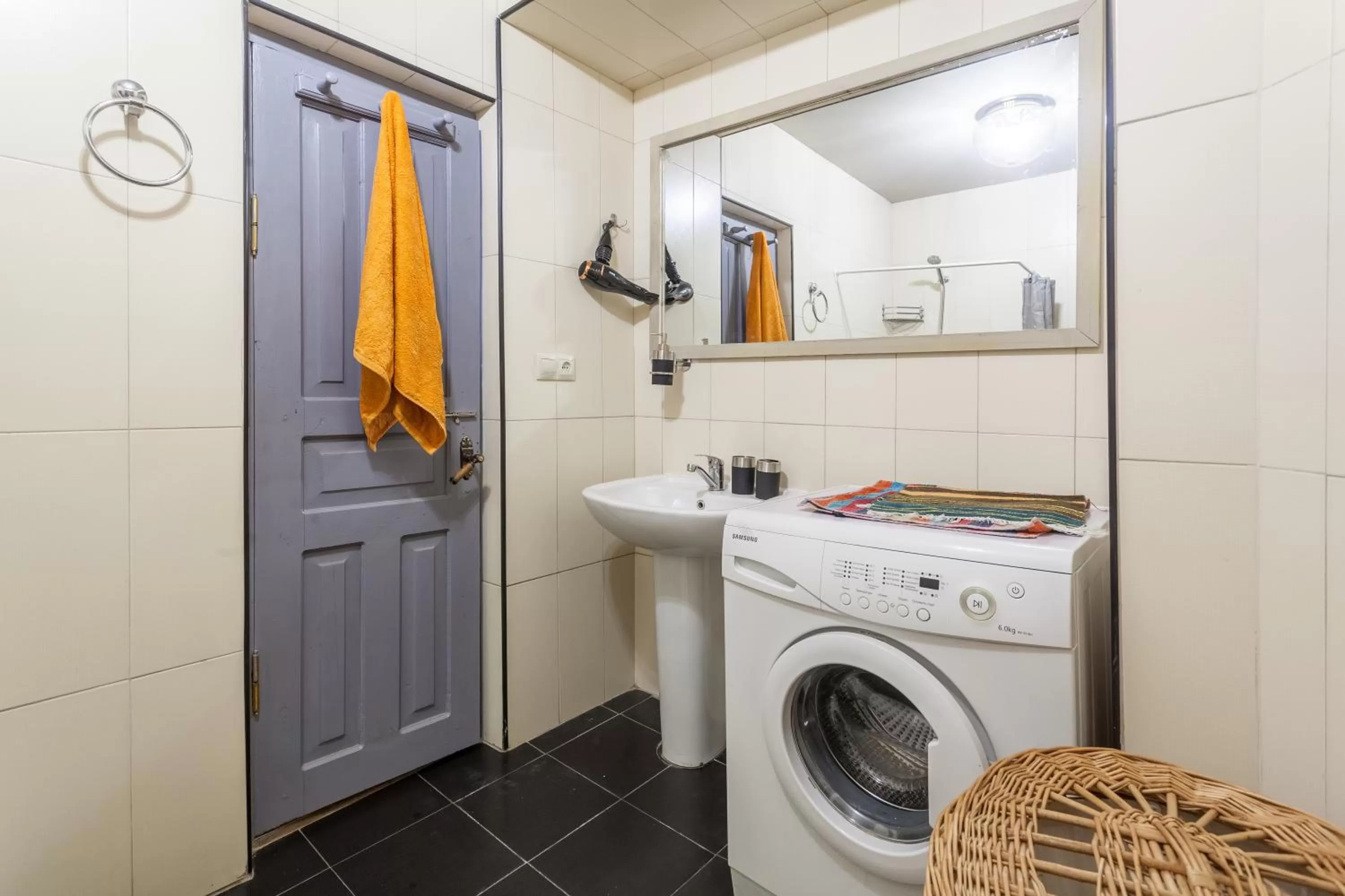 Property building, Bathroom in Vagabond B&B