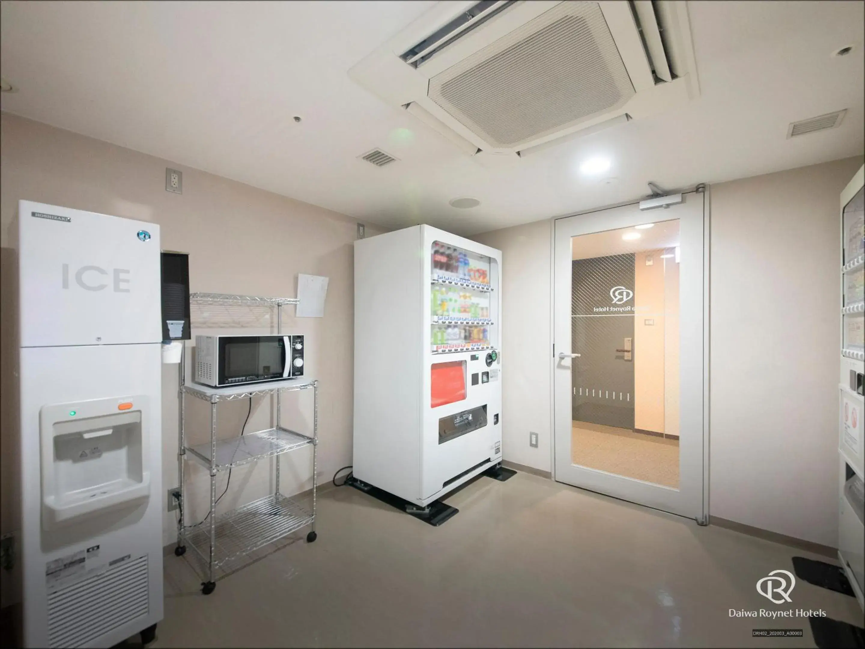 Area and facilities in Daiwa Roynet Hotel Yokohama Kannai