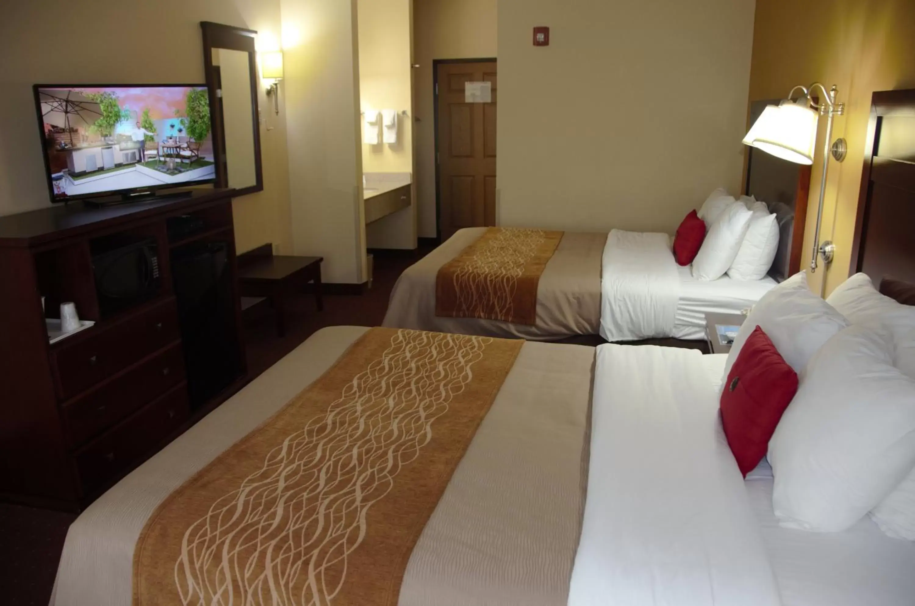 Bed in Americas Best Value Inn Saint Robert/Fort Leonard Wood