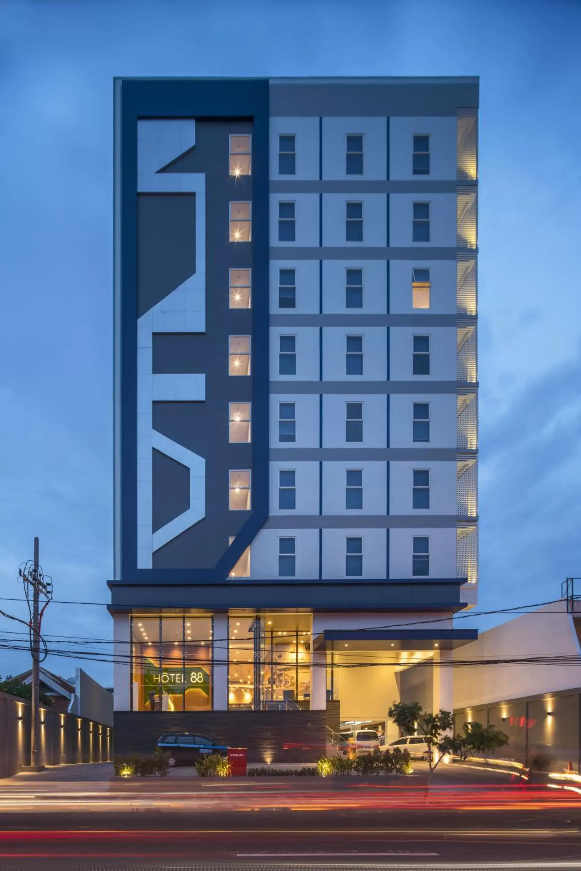 Facade/entrance in Hotel 88 Kedungsari - Kedungdoro By WH Facade/entrance in Hotel 88 Kedungsari - Kedungdoro By WH