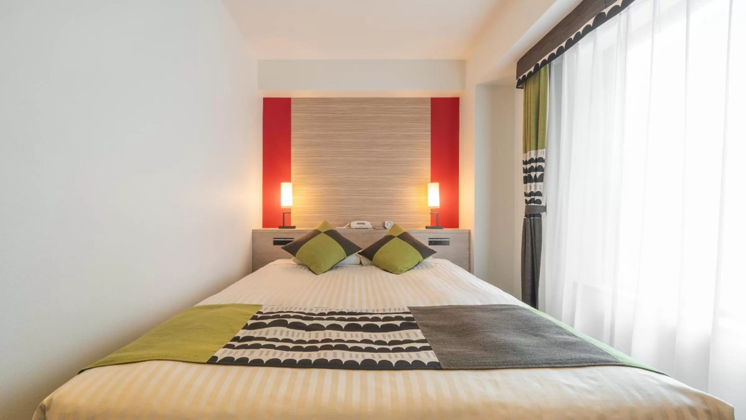 Photo of the whole room, Bed in New Otani Inn Sapporo