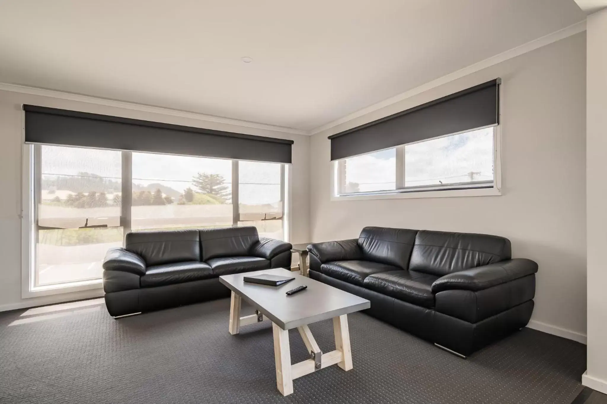 Living room, Seating Area in Seabrook Hotel