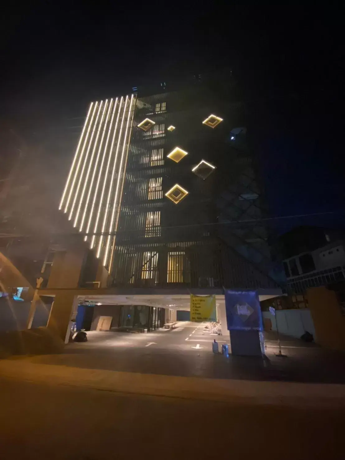 Property building in S3 Siam Bangkok Hotel Property building in S3 Siam Bangkok Hotel